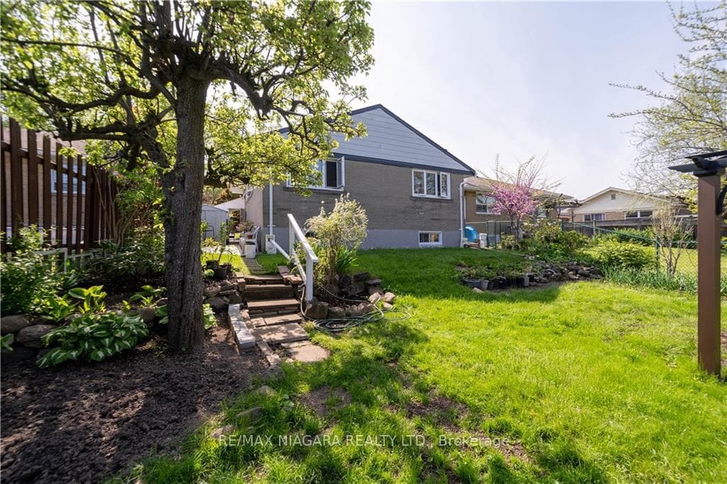 79 Droxford Avenue photo 39