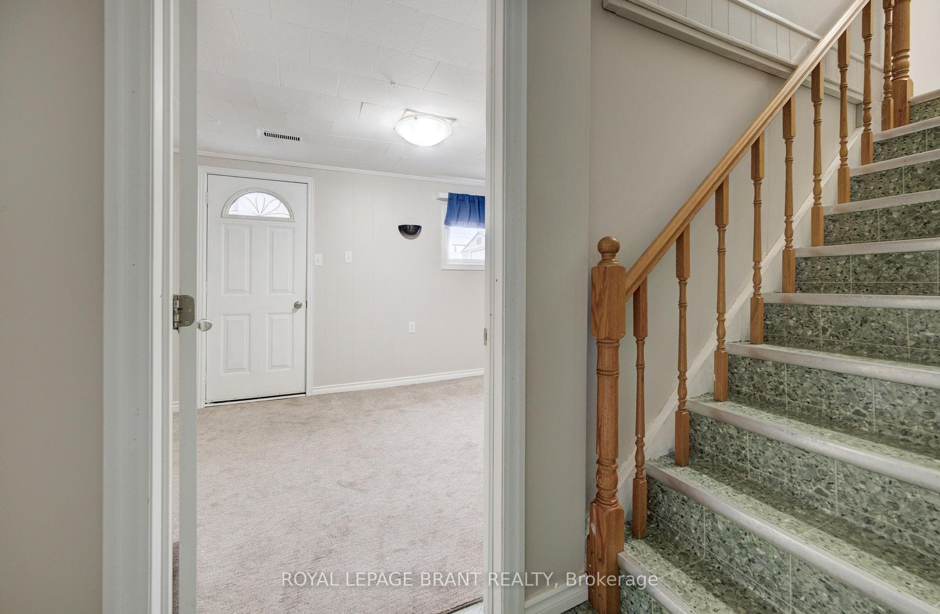 147 Moffat Drive photo 23