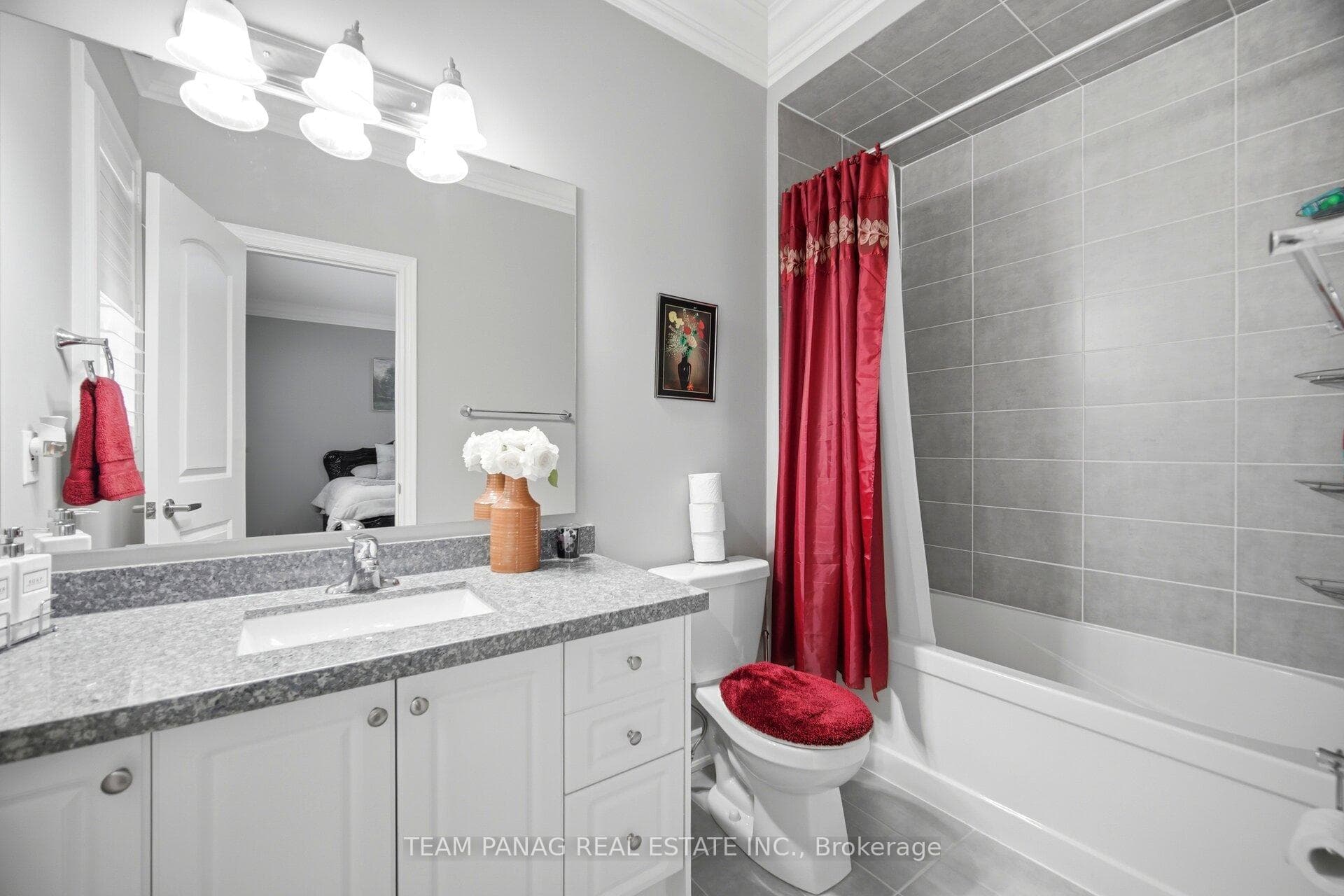 19 Falkland Road photo 31