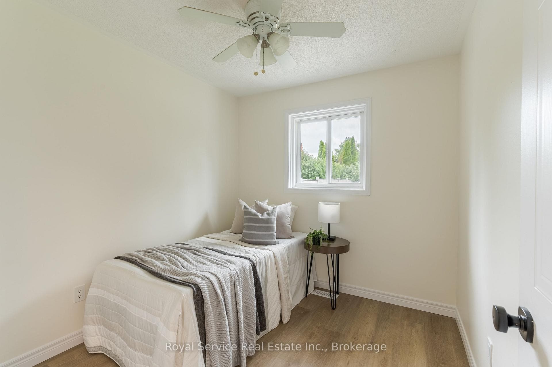 228 Towerhill Road photo 26