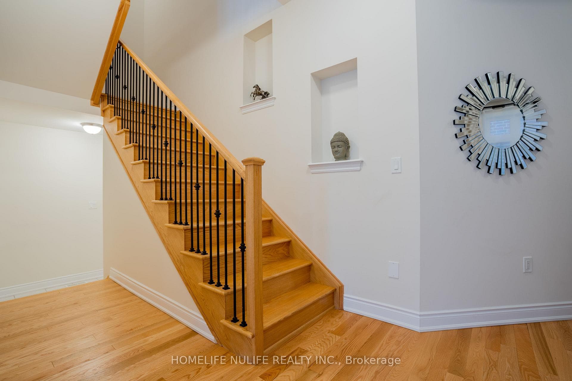 2422 Charles Cornwall Avenue photo 15