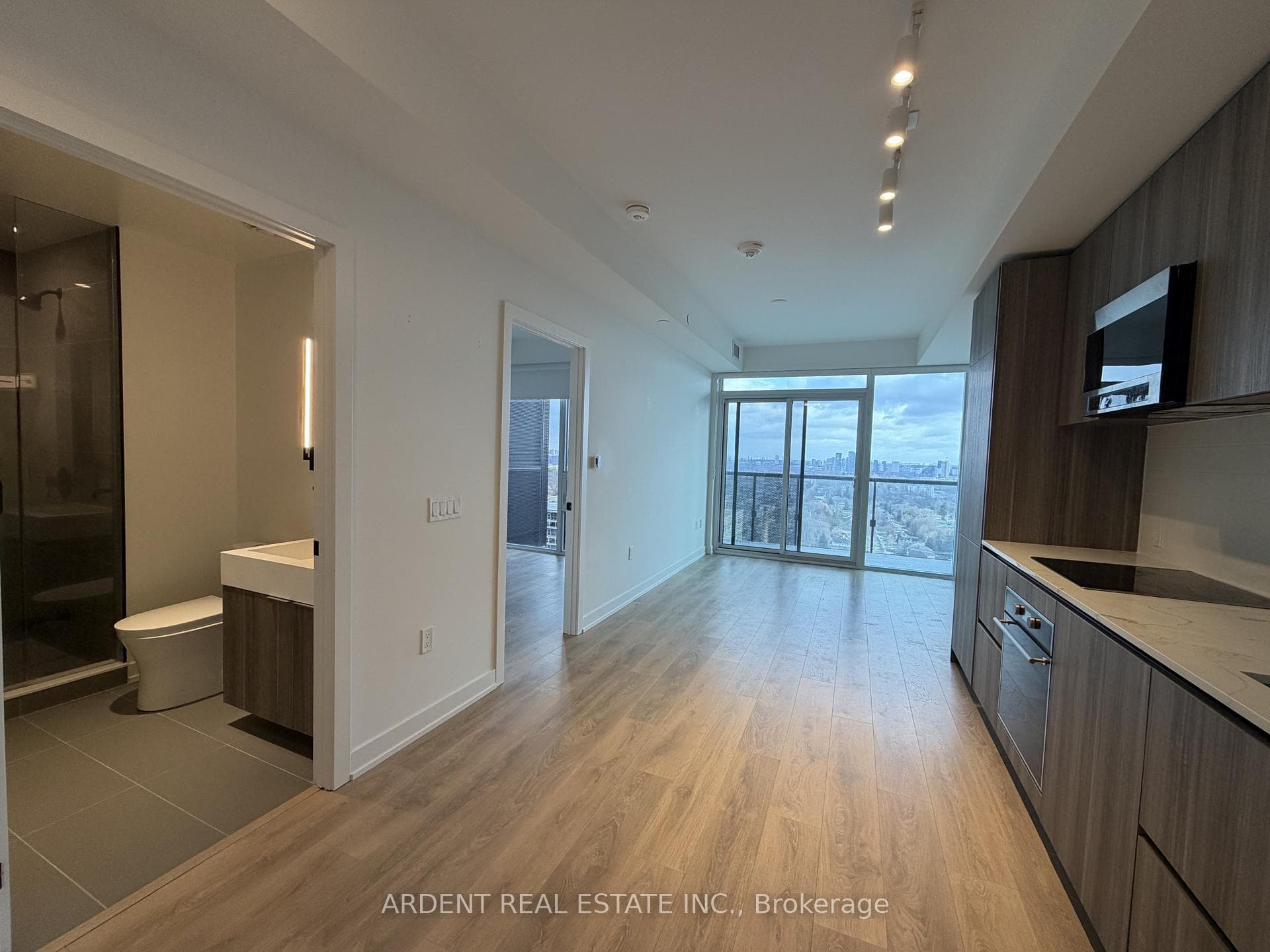 127 Broadway Avenue Unit 2010S photo 32
