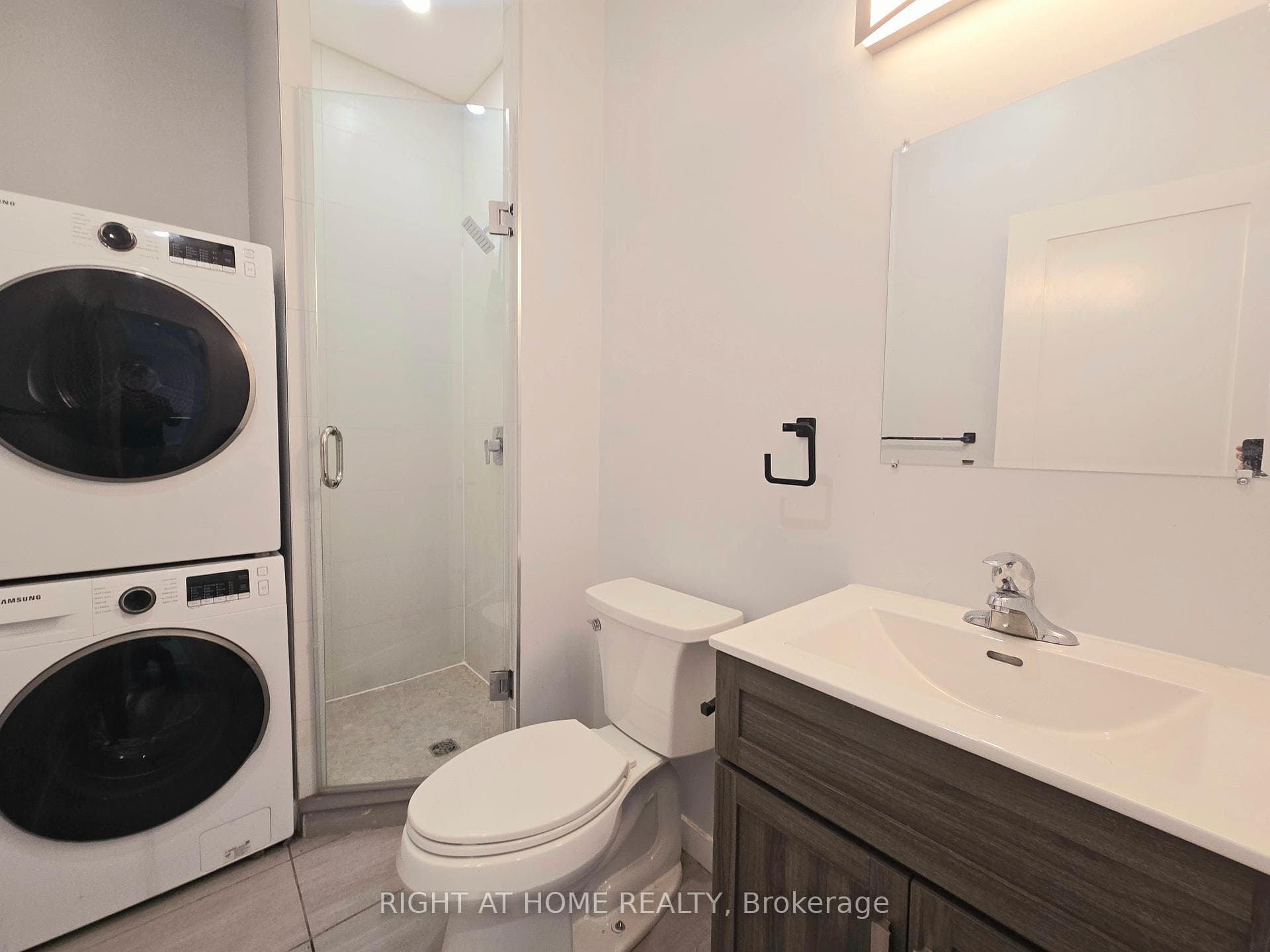 94 Barrington Avenue Unit Laneway Suite photo 31
