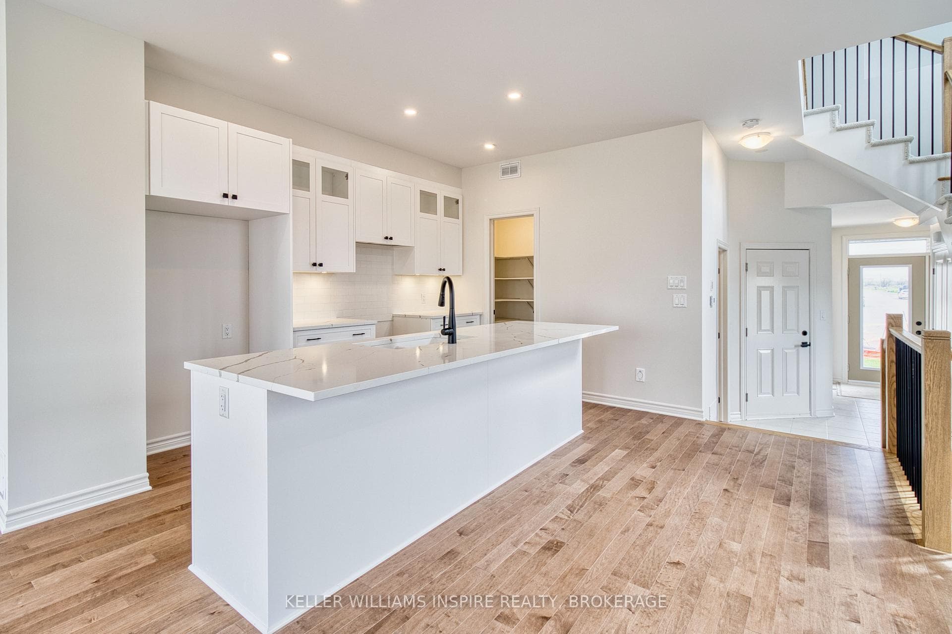 1273 Delancey Drive photo 3