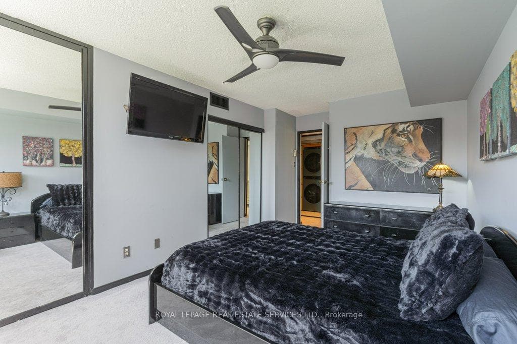 15 Maitland Place Unit 409 photo 14