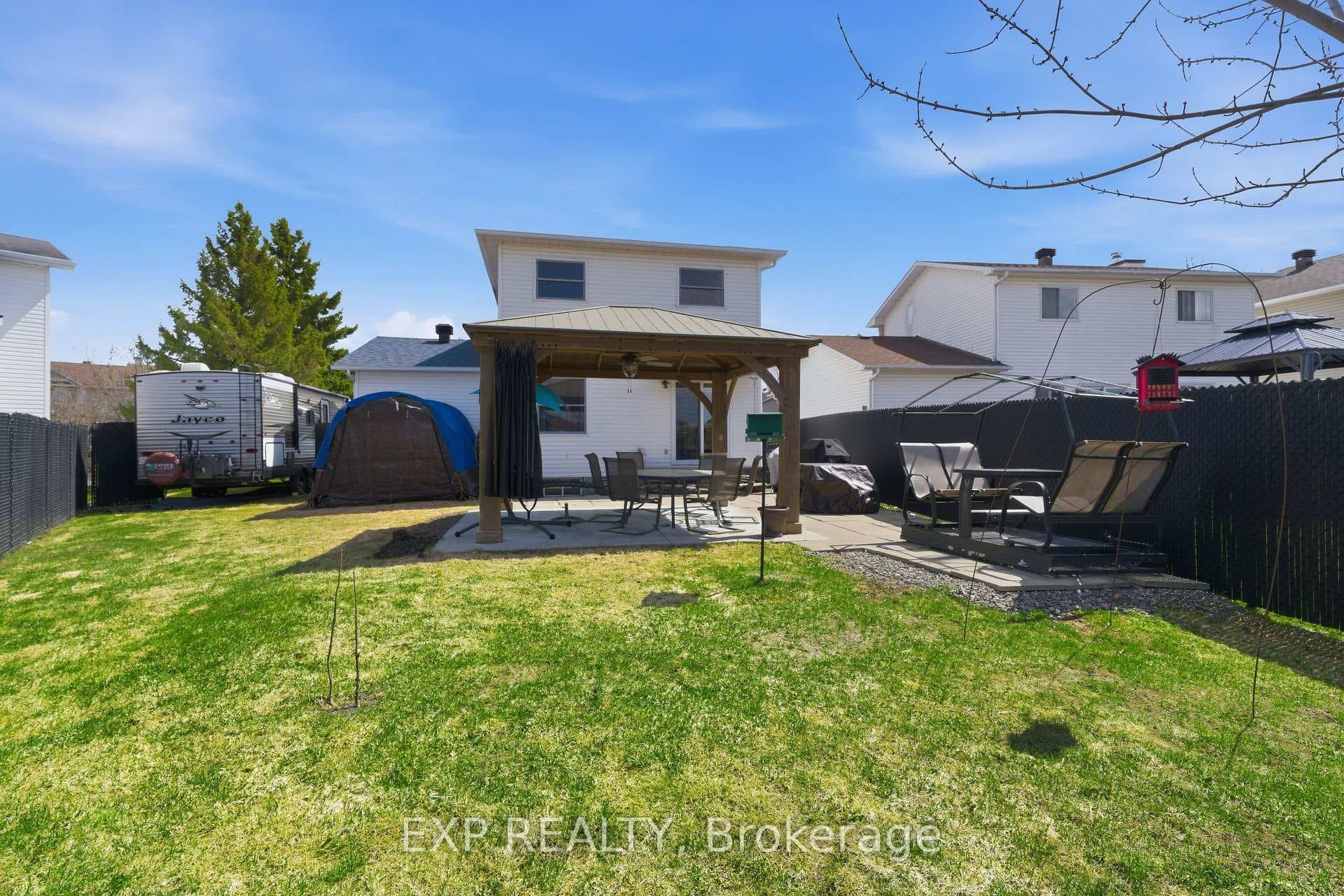 296 BONAVISTA Street photo 34