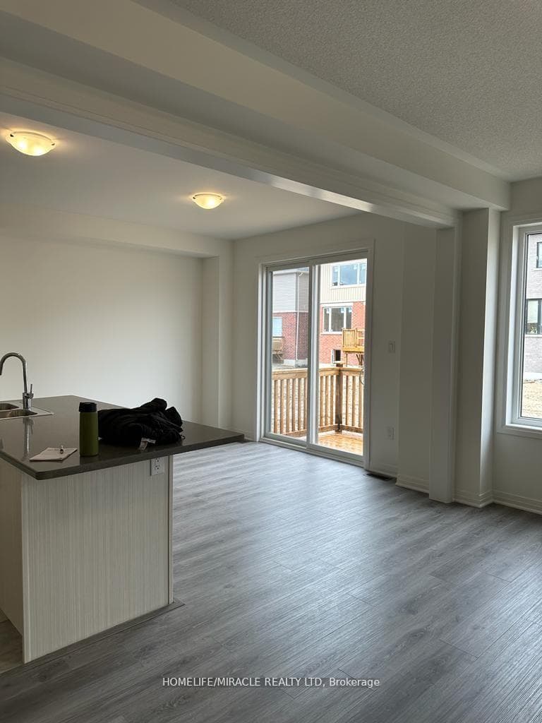 61 Shepherd Drive photo 8
