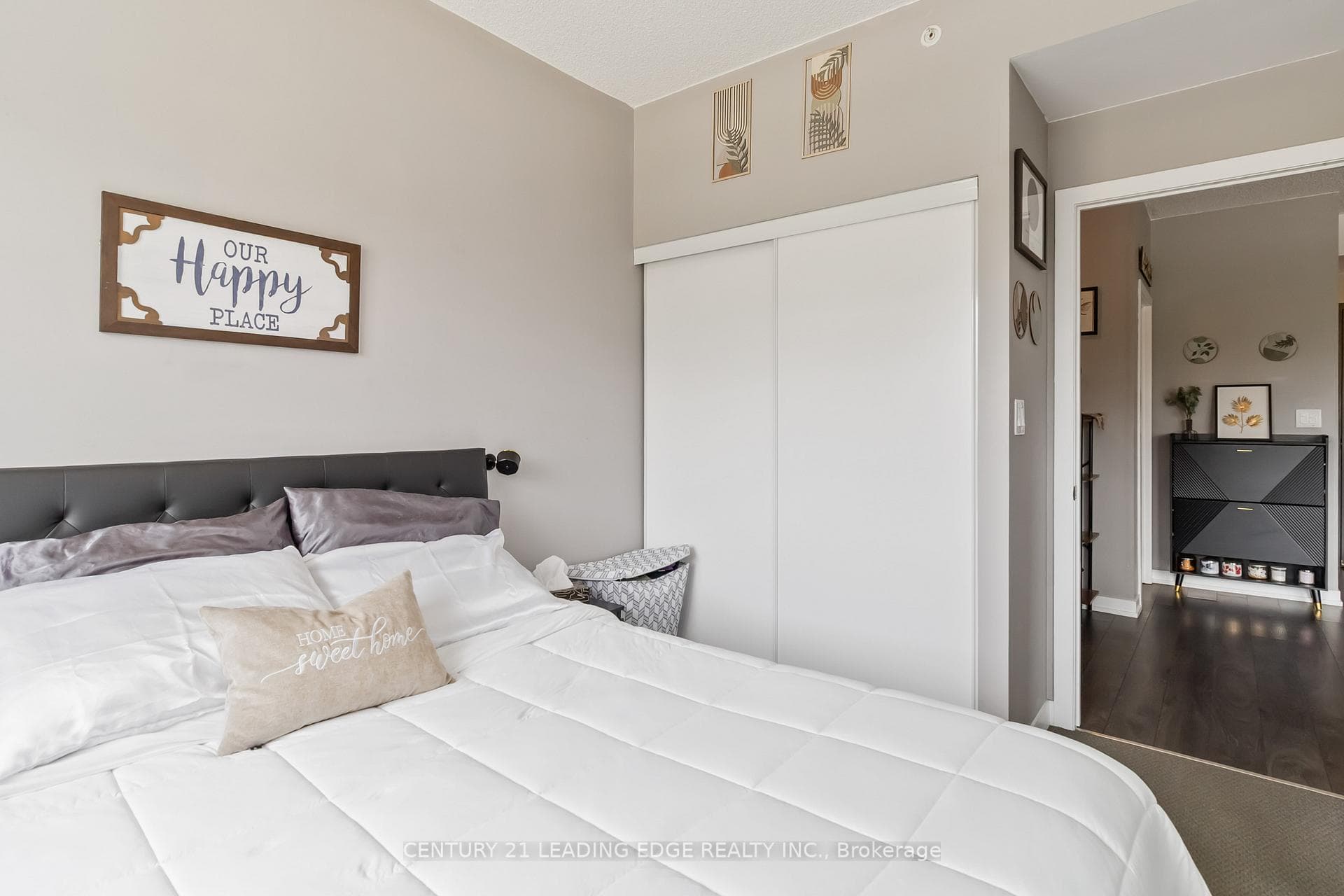 1284 Guelph Line Unit 205 photo 13