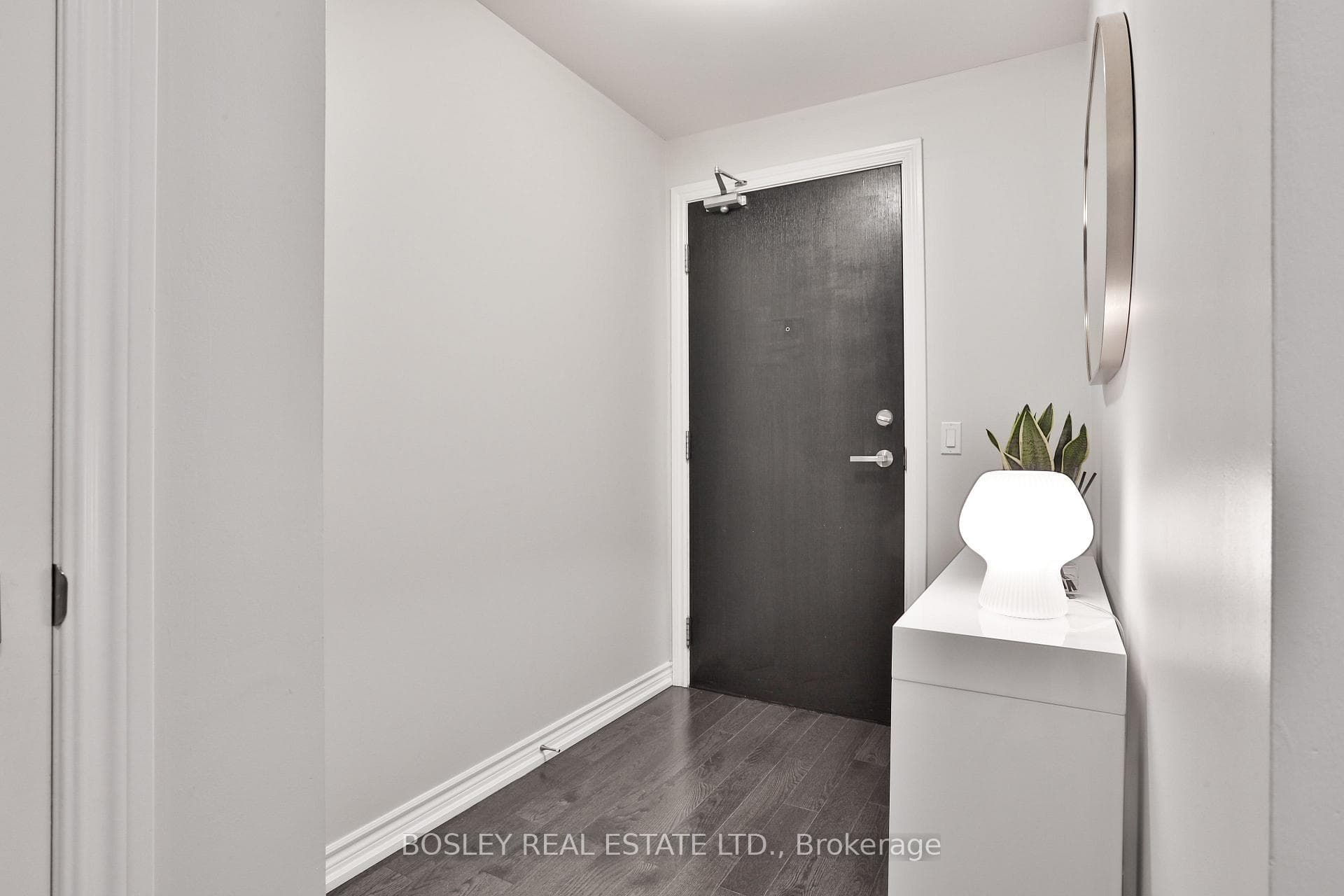 23 Glebe Road Unit 202 photo 4