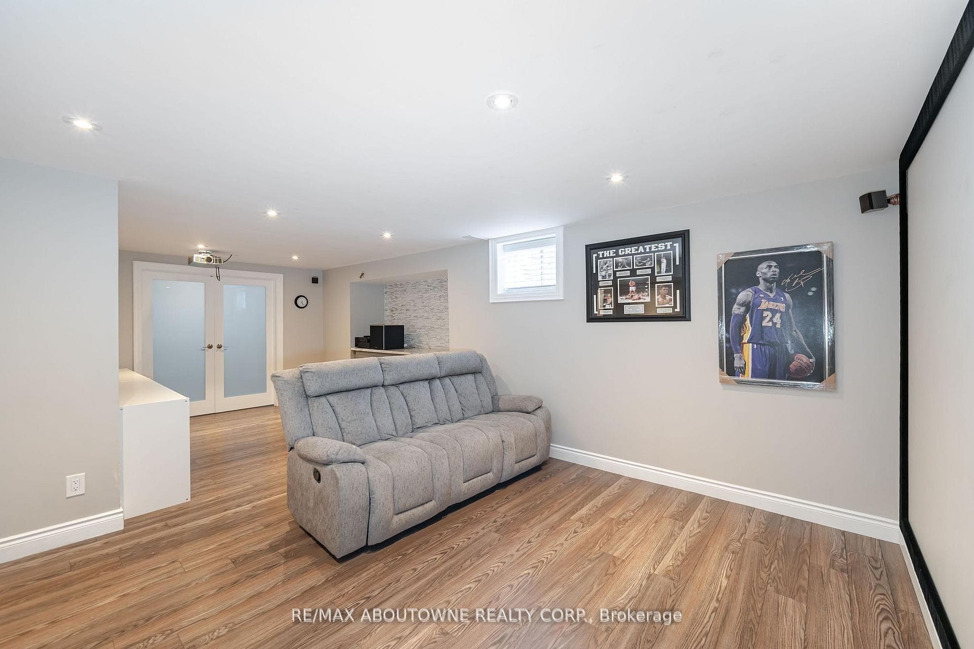 147 Mcwilliams Crescent photo 31