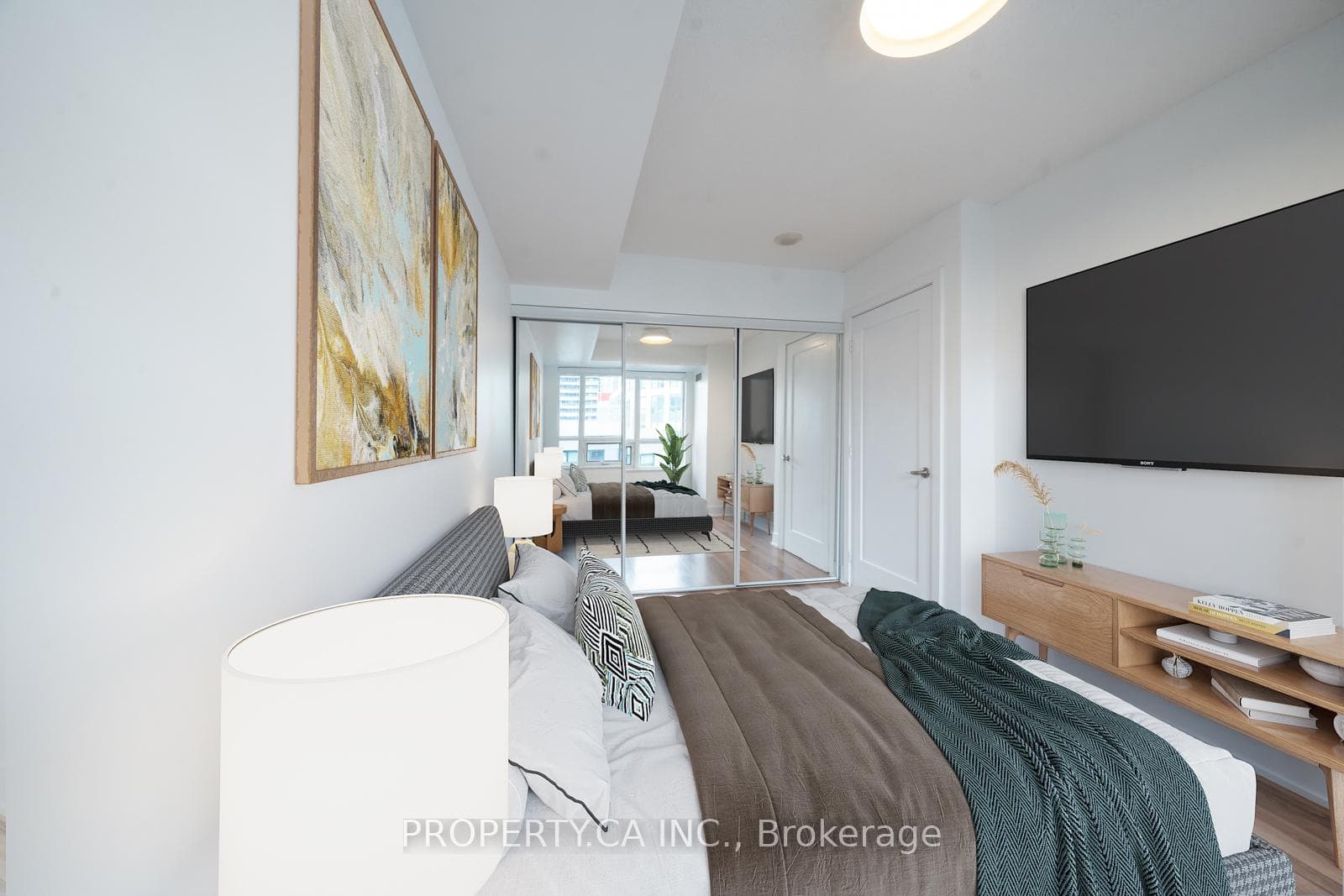 20 Blue Jays Way Unit 1809 photo 6