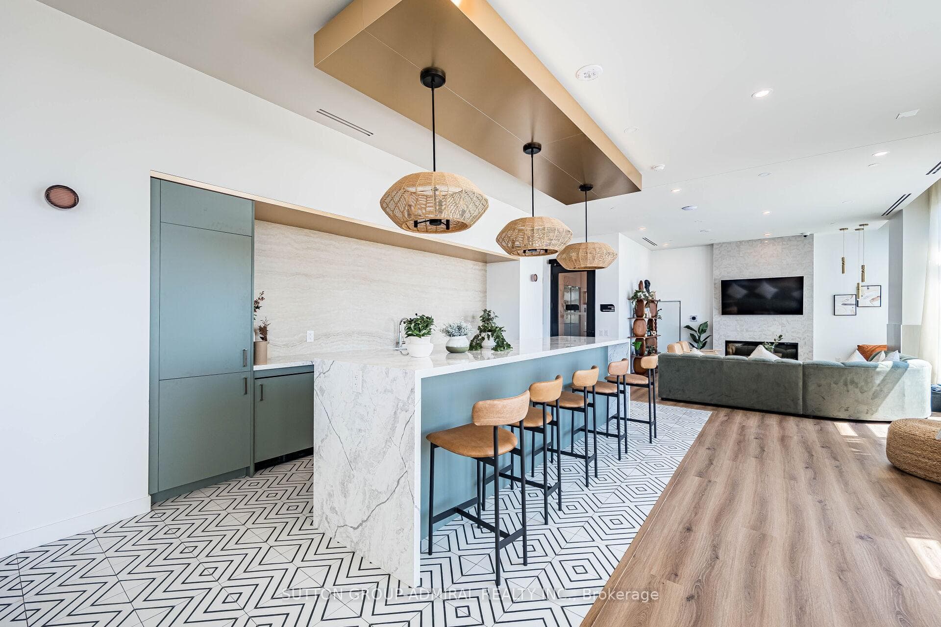 1660 Bloor Street Unit 903 photo 41