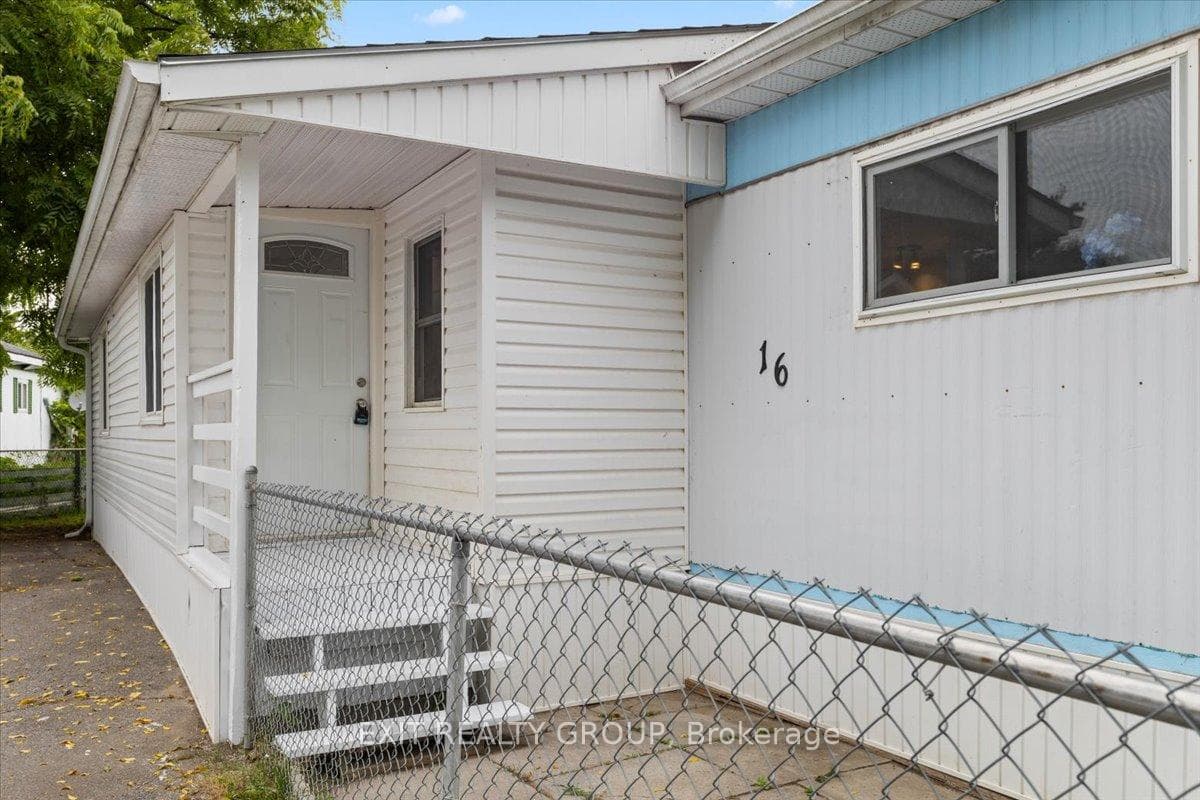 63 Whites Road Unit 16 photo 1