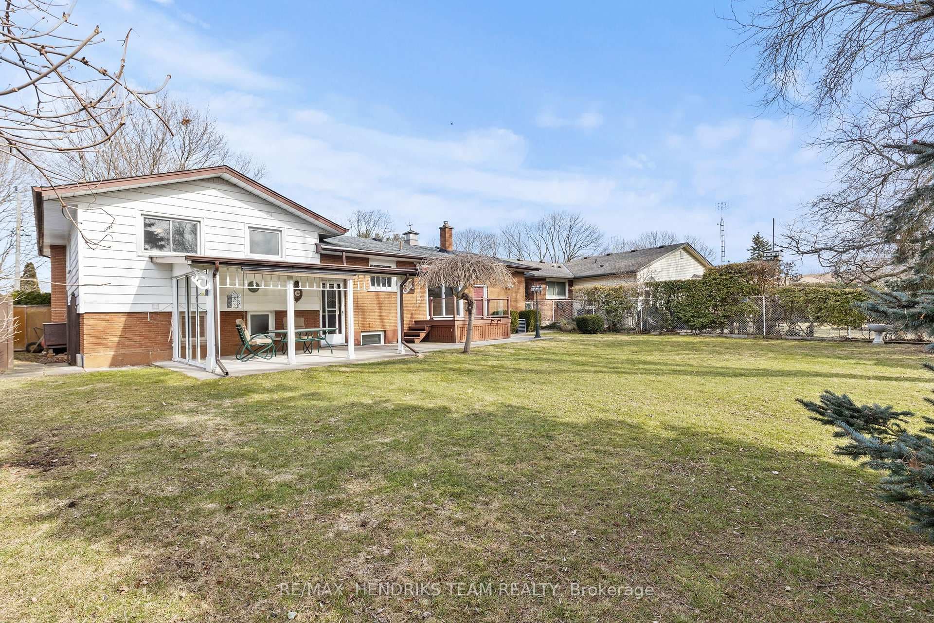 29 Mississauga Road photo 37