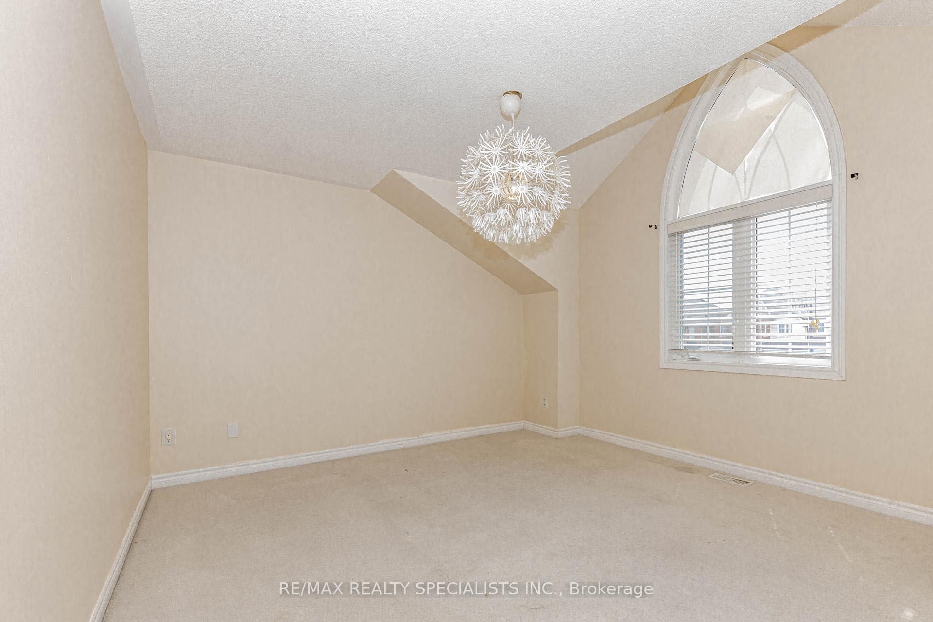 137 Savoline Boulevard photo 24