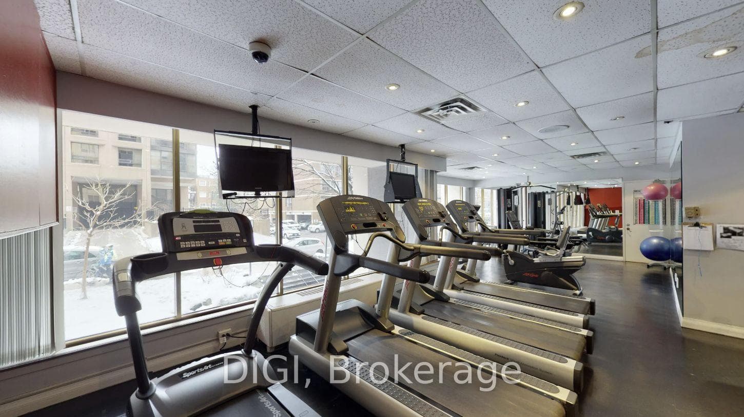 400 Walmer Road Unit PH5 photo 27
