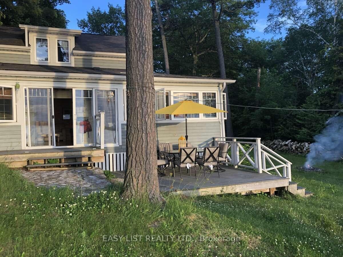 58 Leslie Frost Lane photo 26