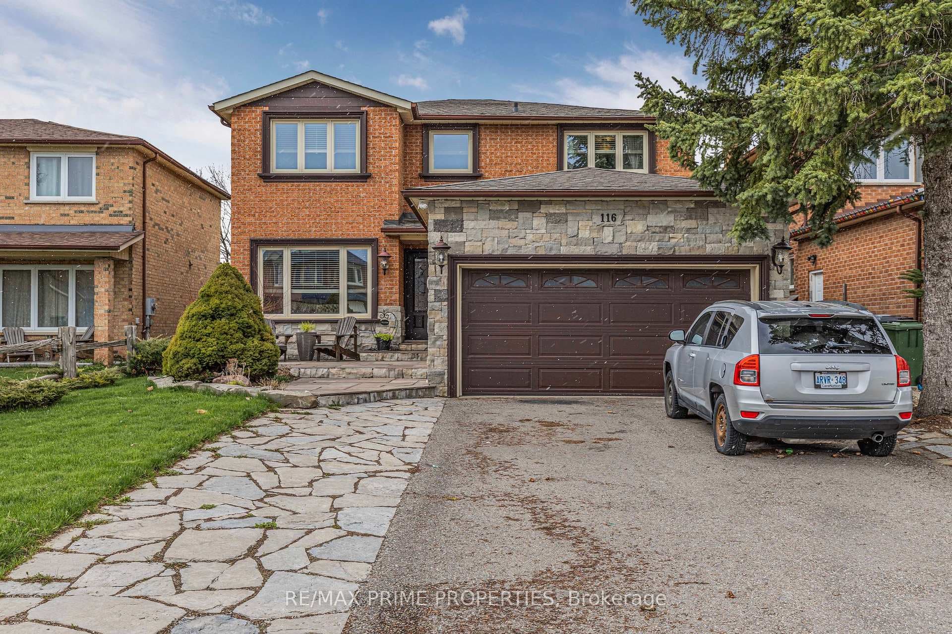116 De Rose Avenue photo 1