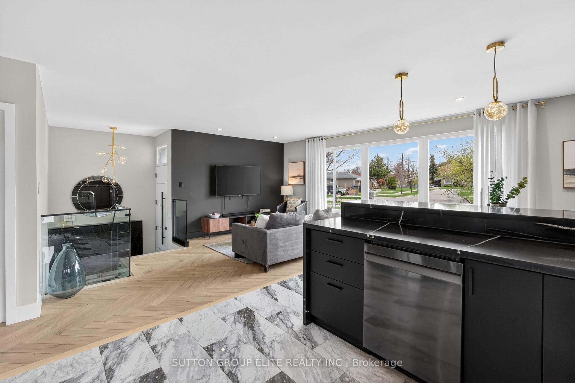 Bright, Open Floor Plan