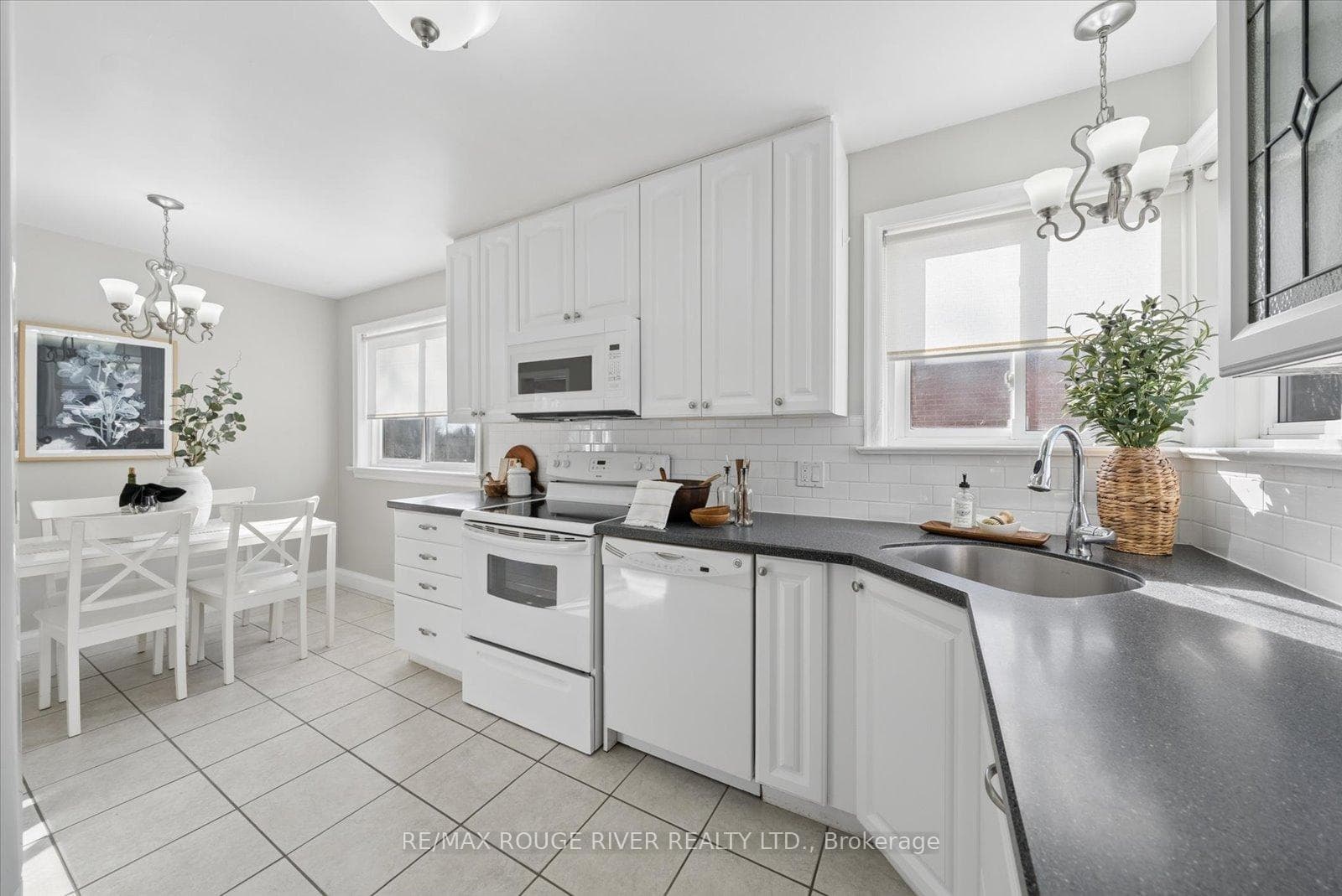 112 Wellington Avenue photo 14