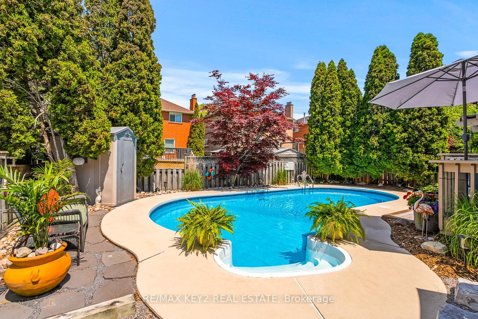 8 Mantell Crescent photo 37