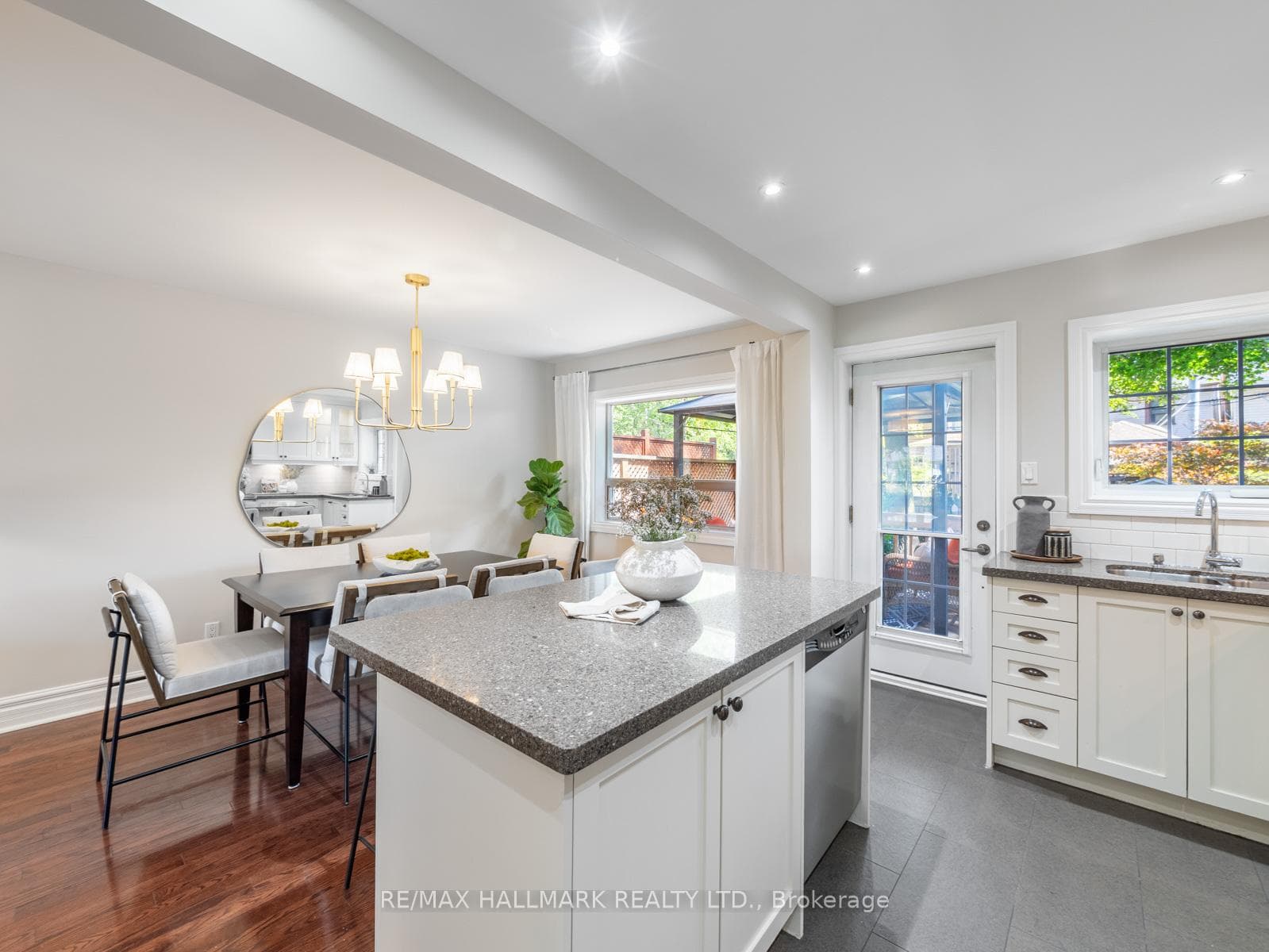 215 Golfview Avenue photo 11