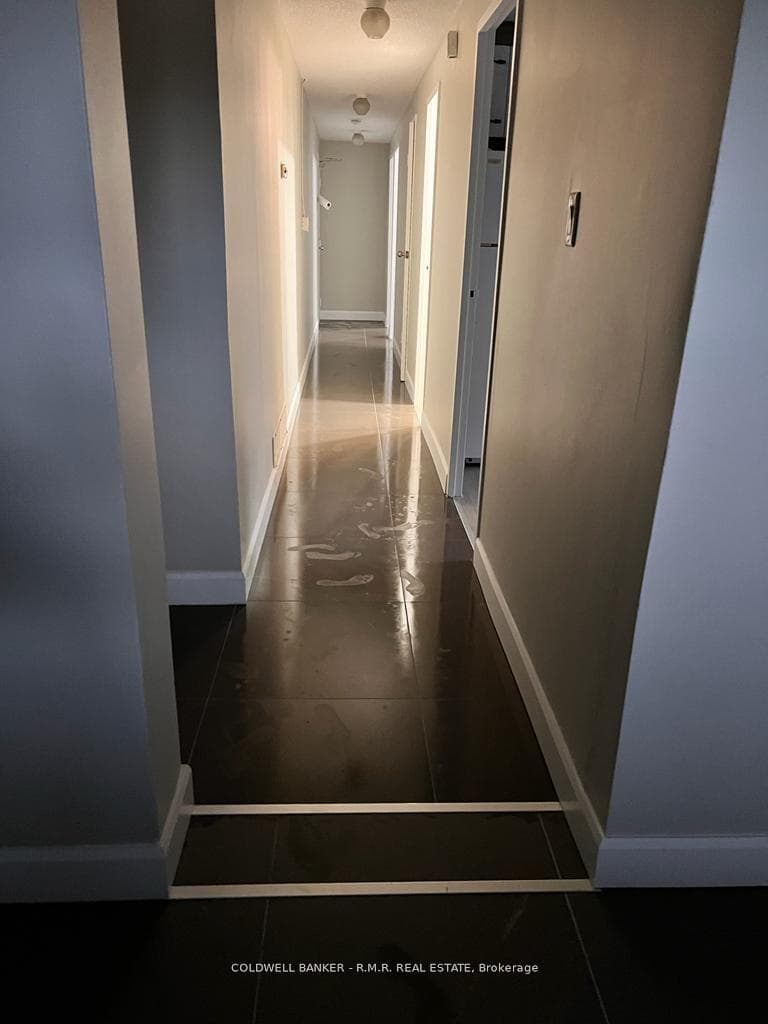 227 Montrave Avenue Unit 1 photo 3