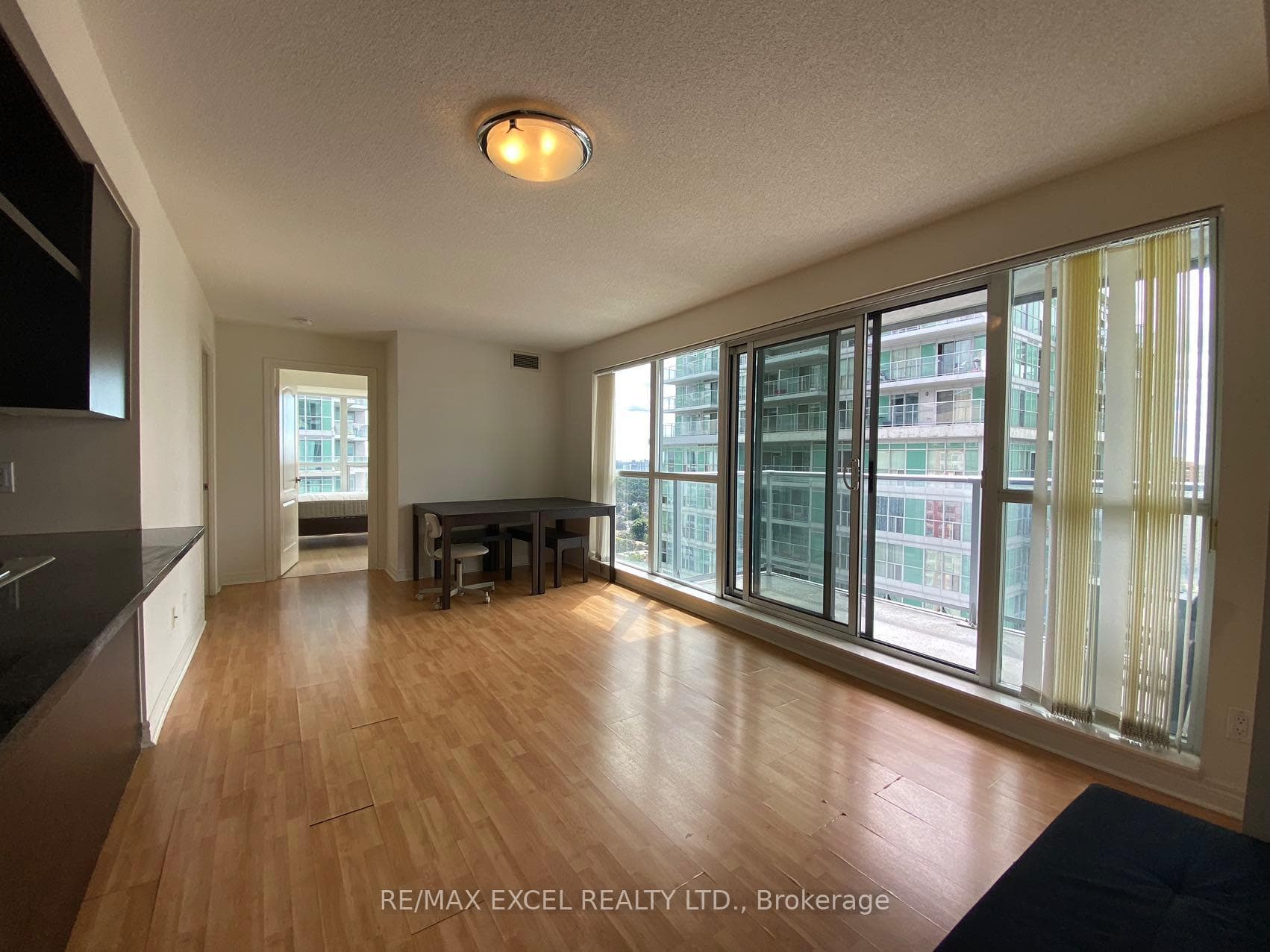 70 Town Centre Court Unit 2807 photo 9