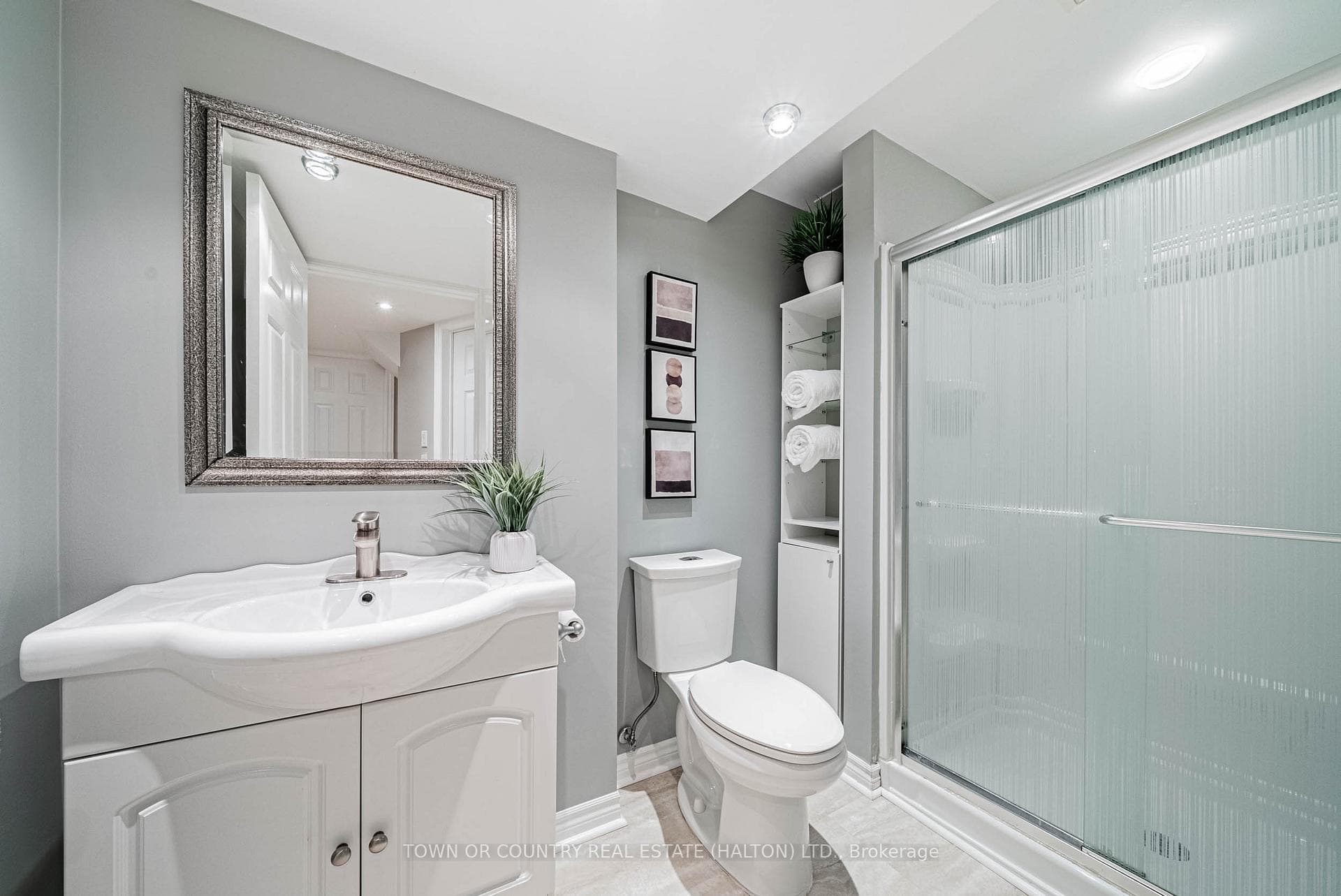 15 Robina Avenue photo 33