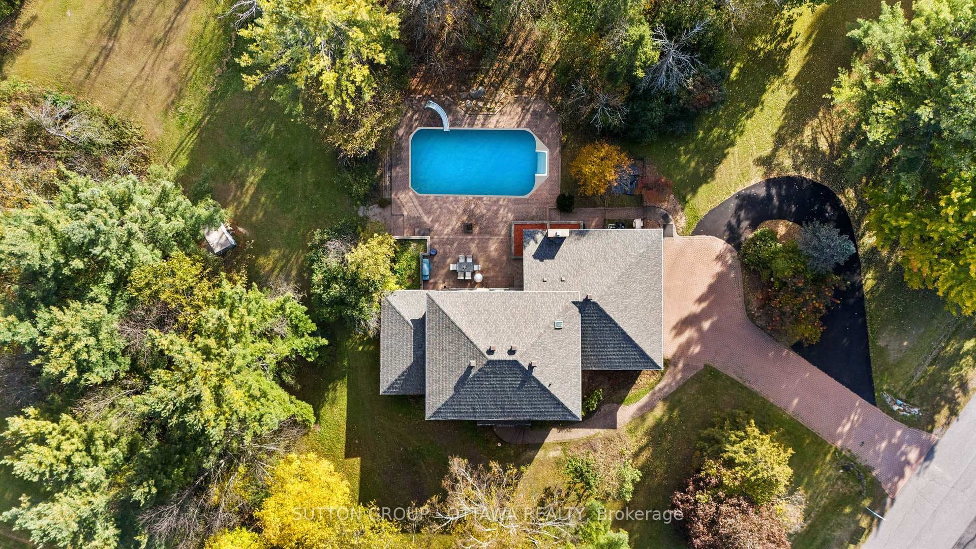 7 ROLSTON Way photo 44