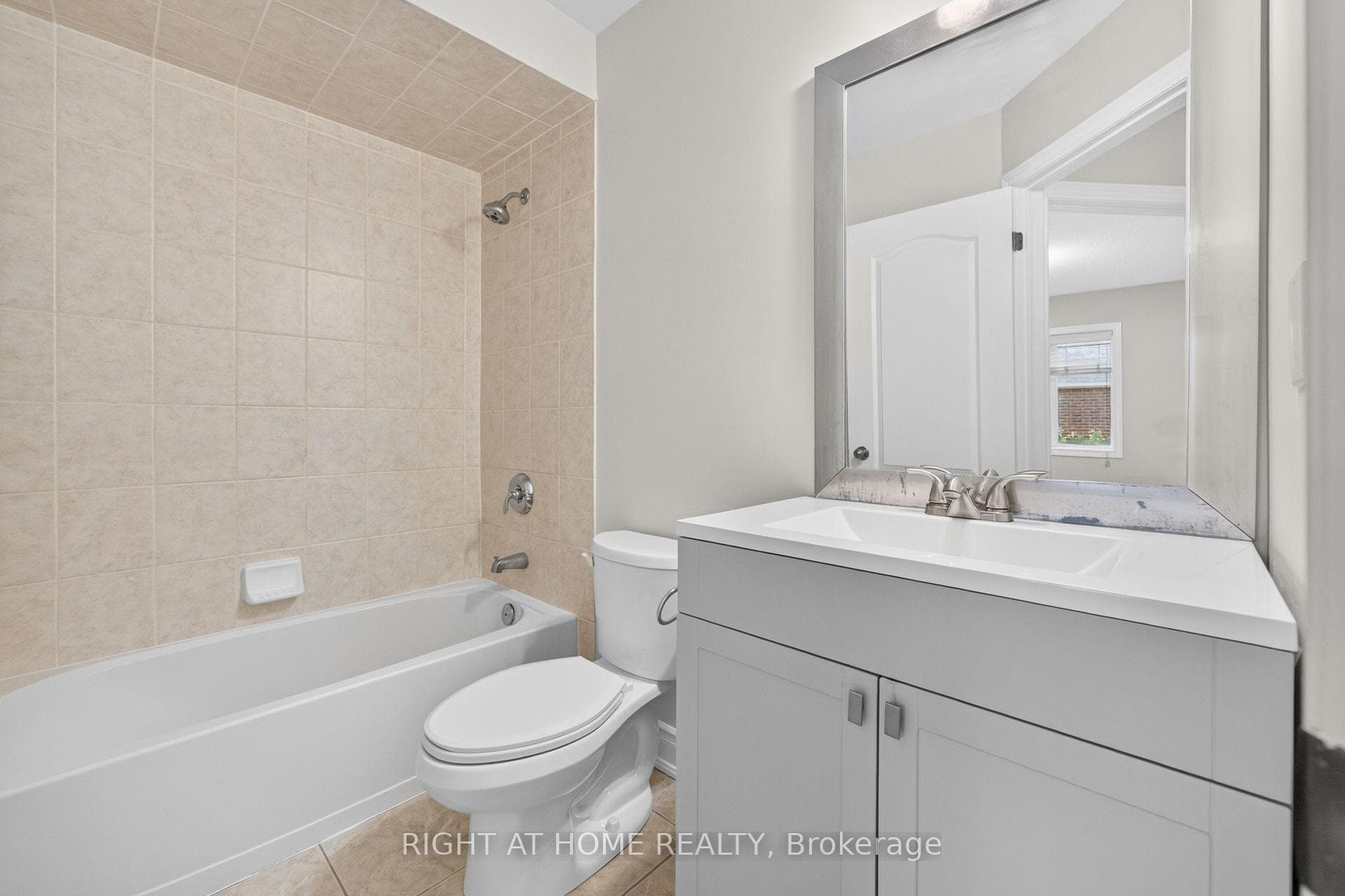 346 Creek Path Avenue photo 34