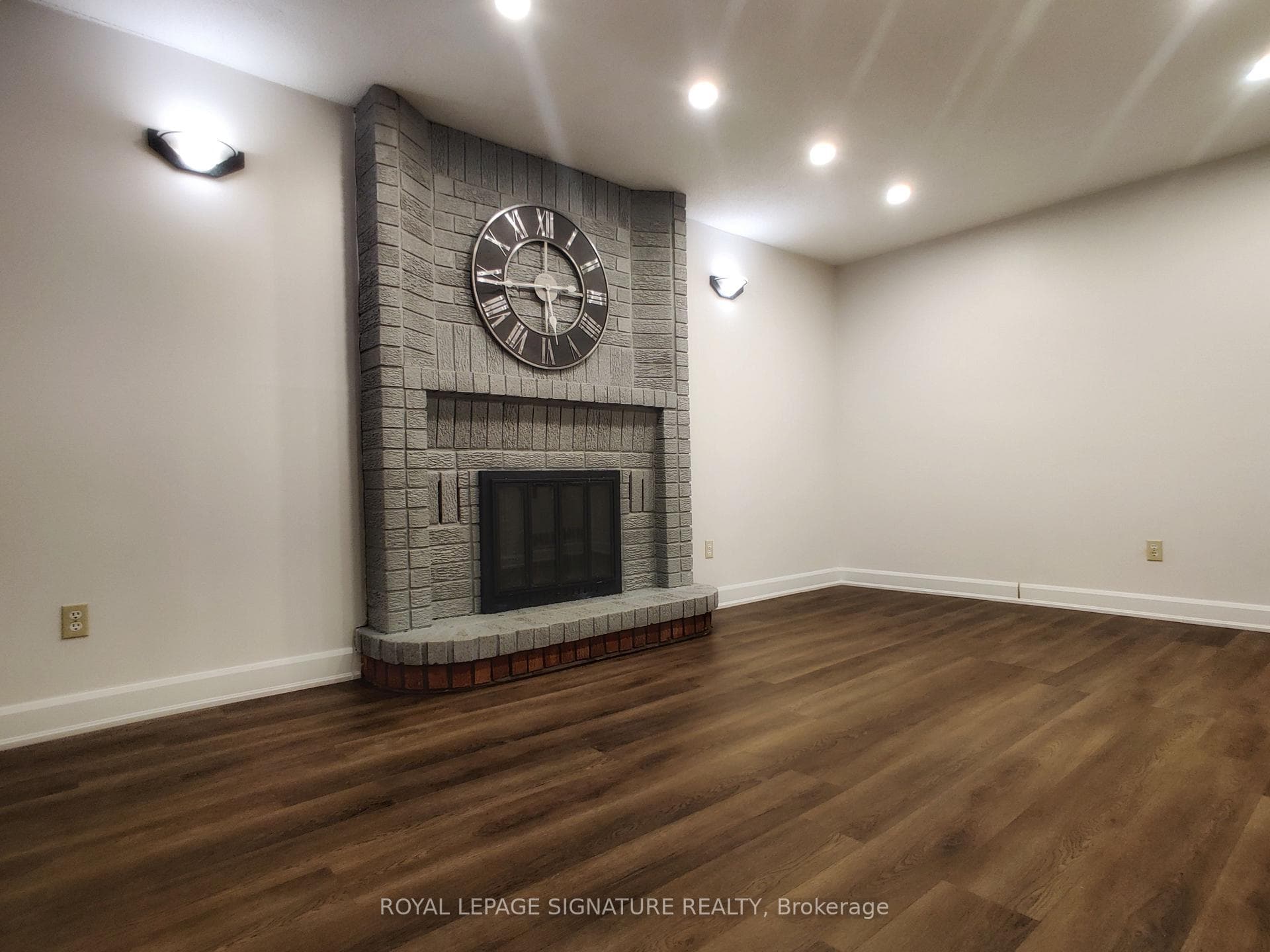 2966 Caradoc Lane Unit Upper photo 8