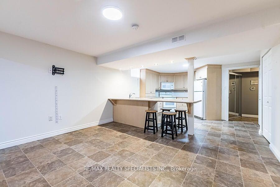 6525 WARBLER Lane photo 31