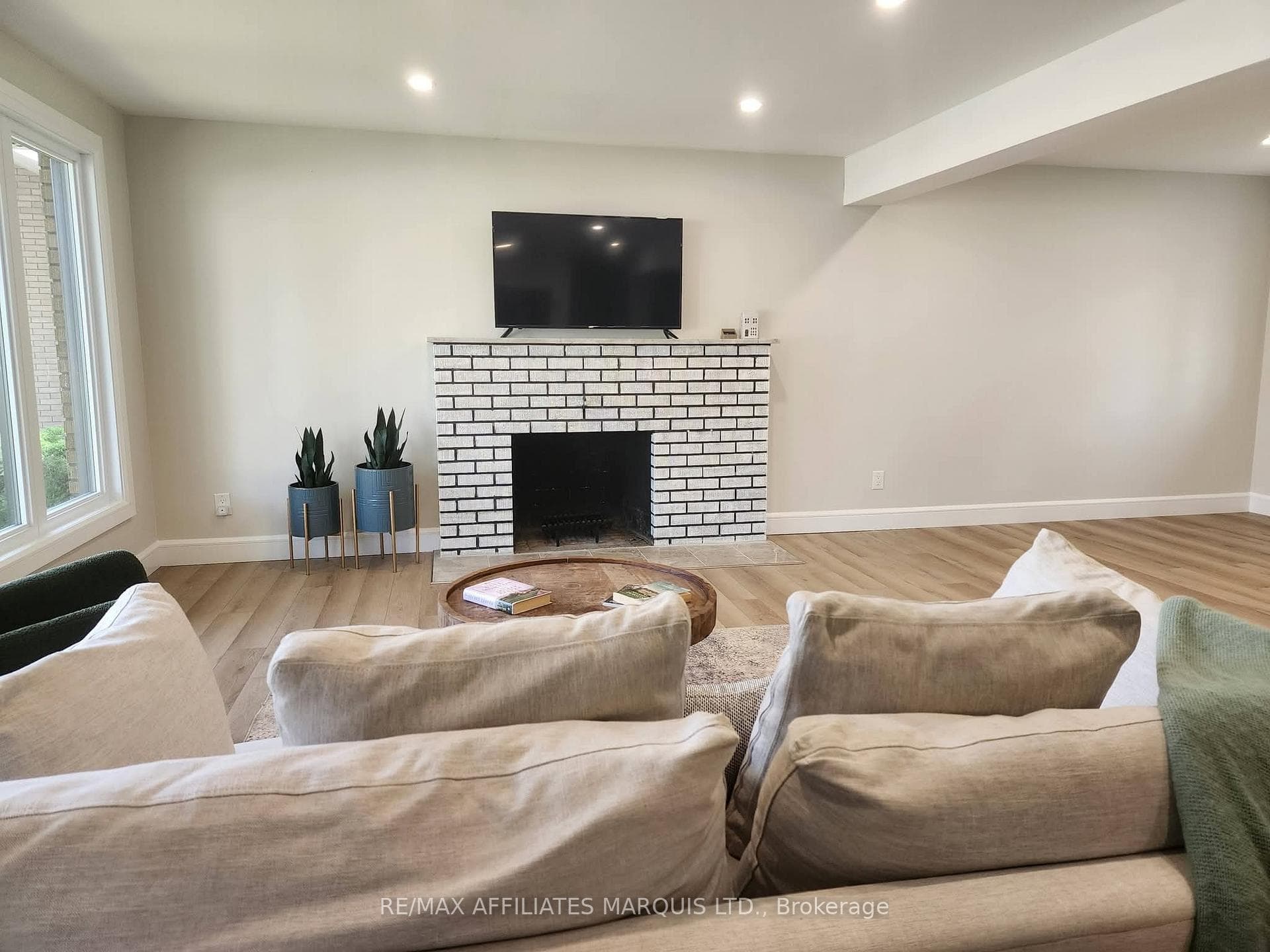 1409 Leonard Avenue photo 9