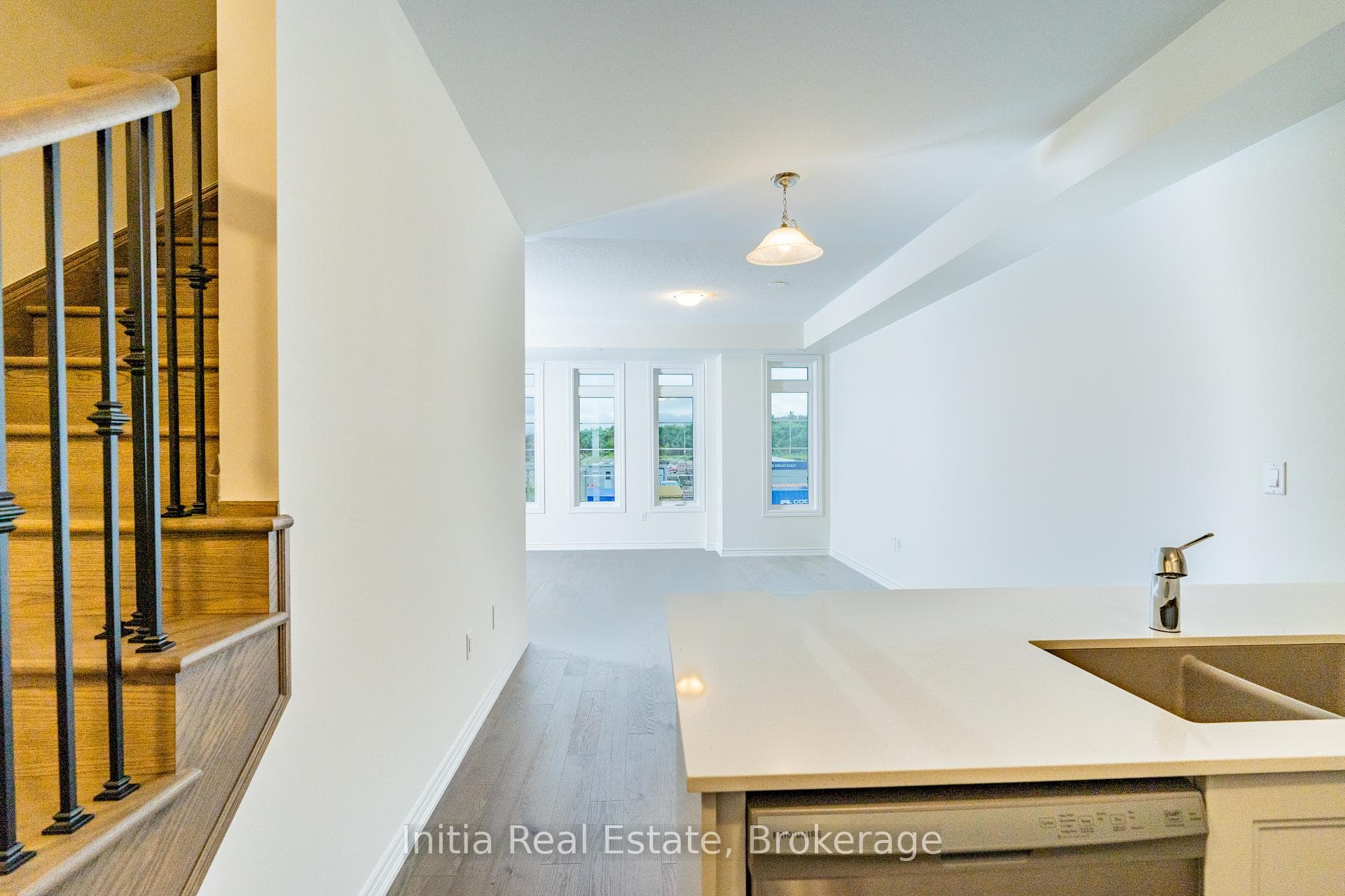 84 Paisley Drive photo 12