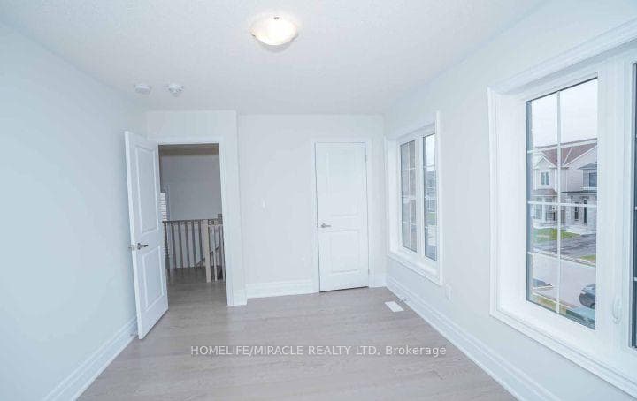 31 Prudhoe Terrace Unit Upper photo 24