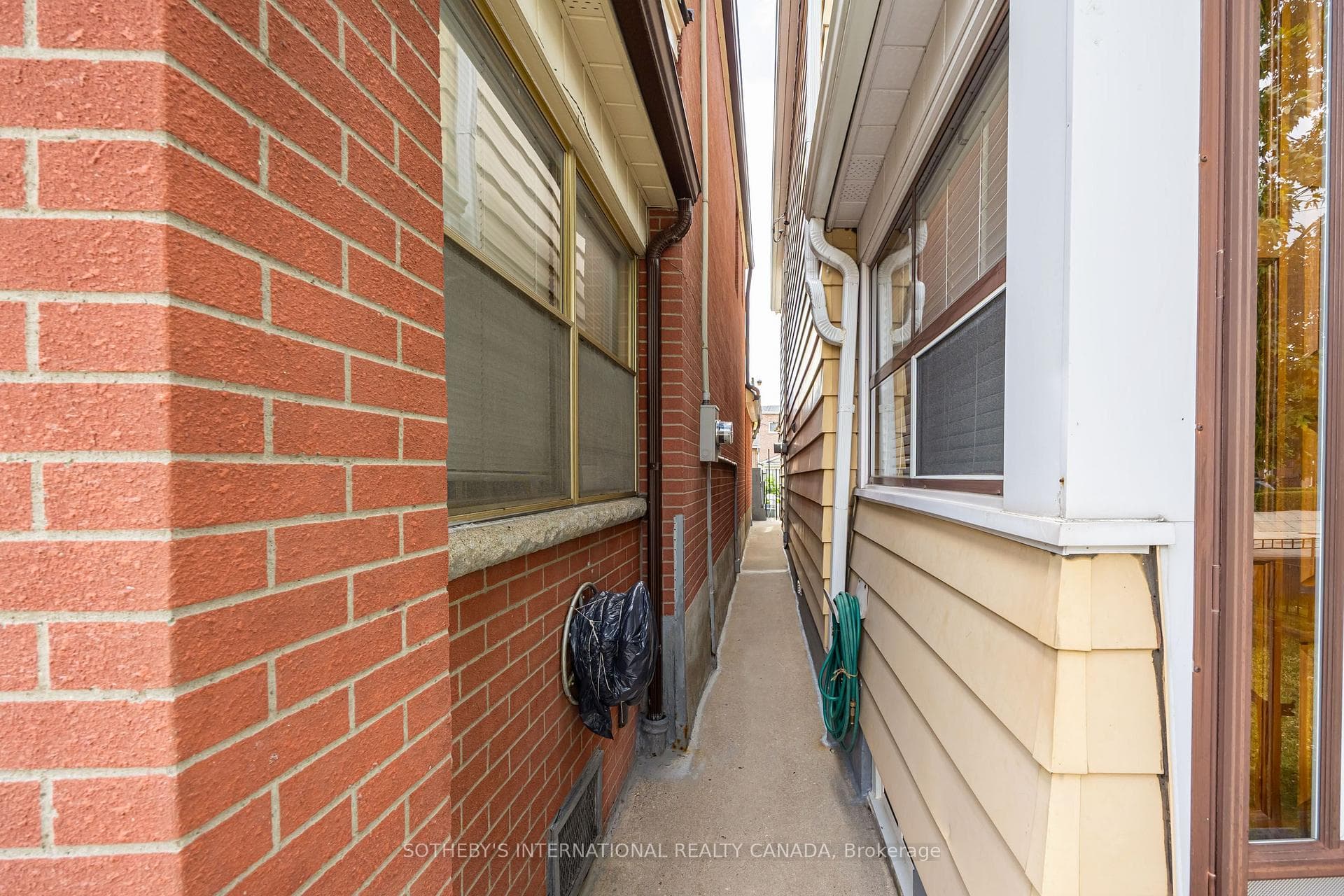 157 Ascot Avenue photo 50