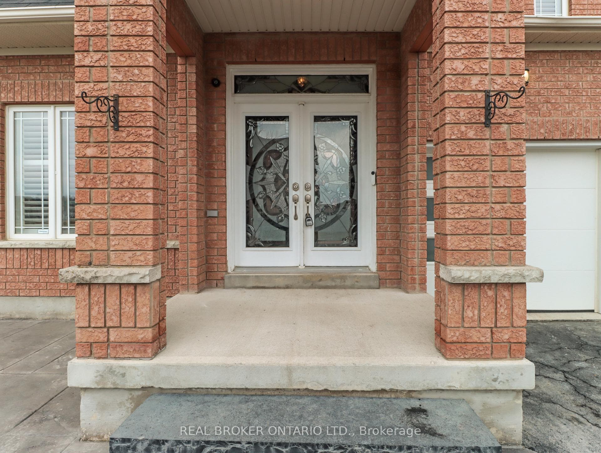 14 Bostock Drive photo 2