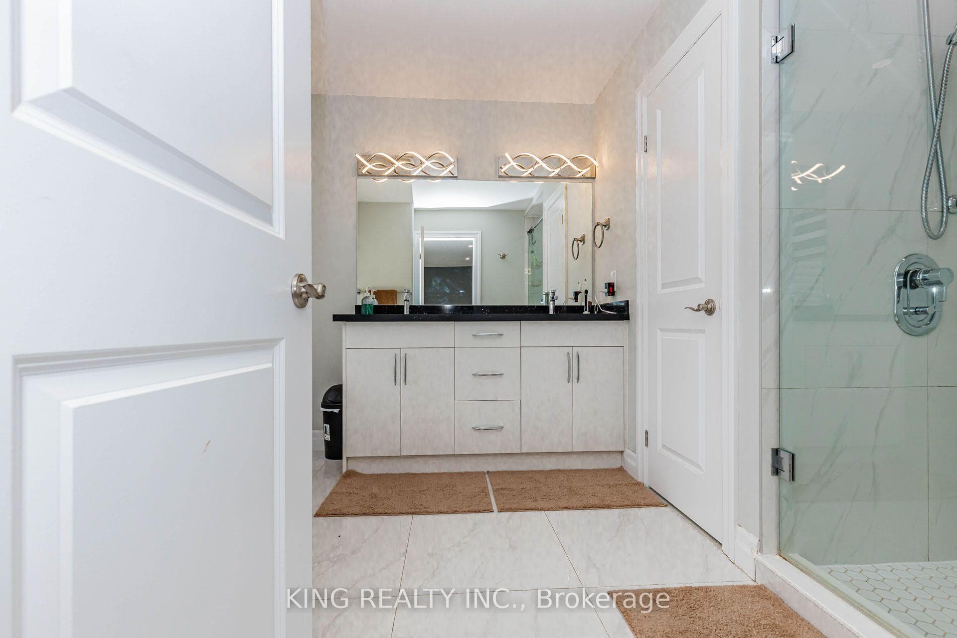 584 Chelton Road photo 26