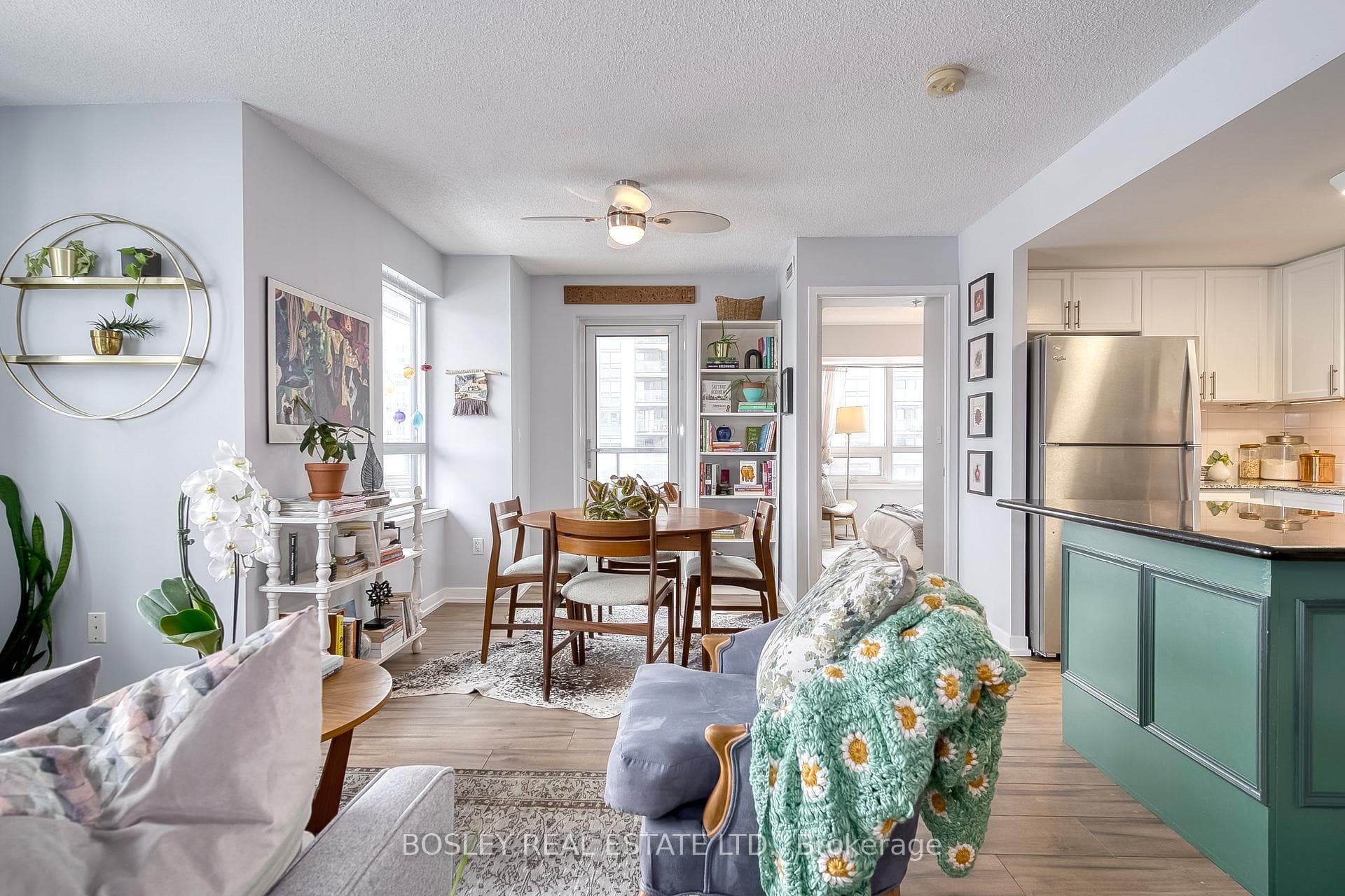 1410 Dupont Street Unit 606 photo 17
