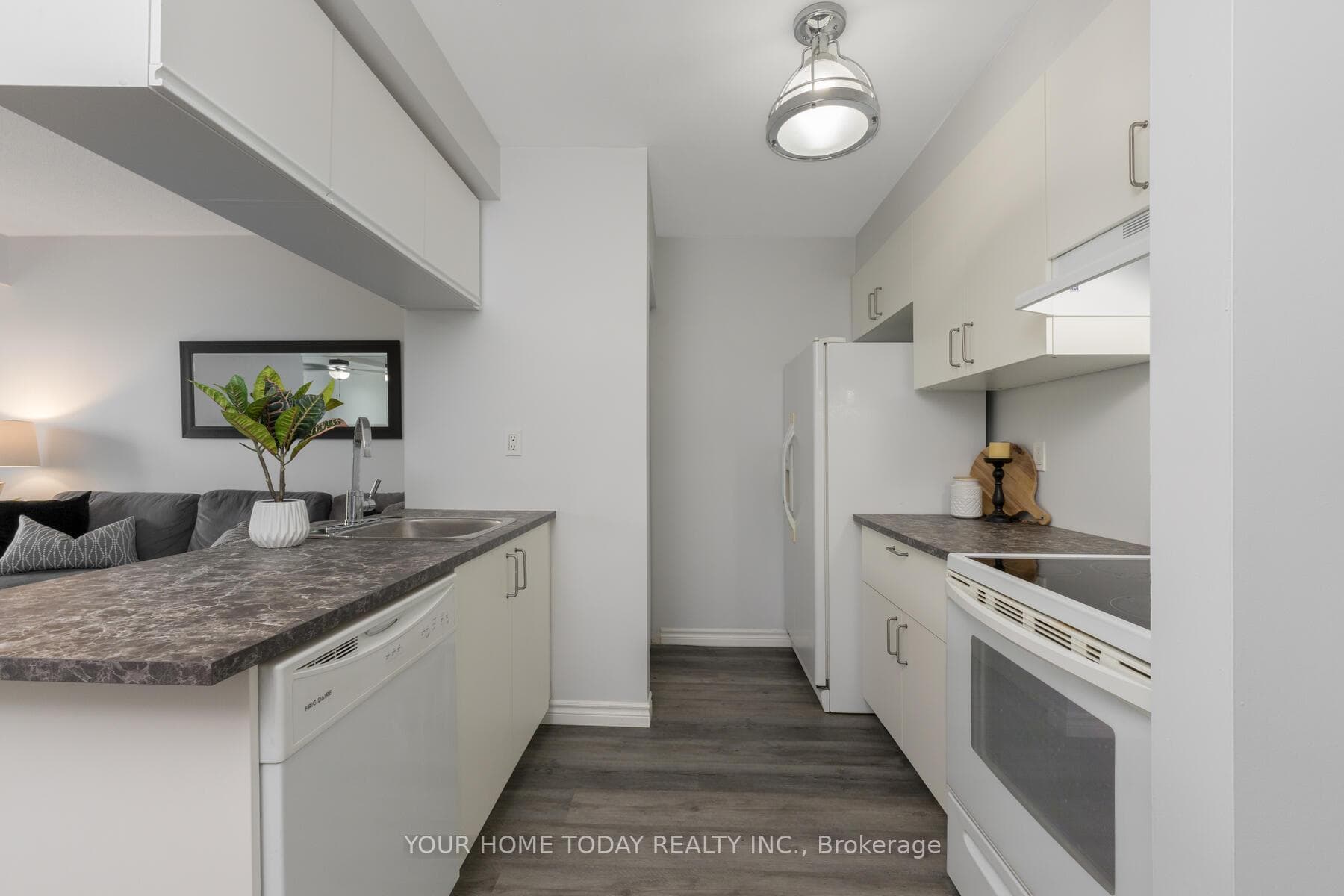 32A Stewart Maclaren Road photo 7
