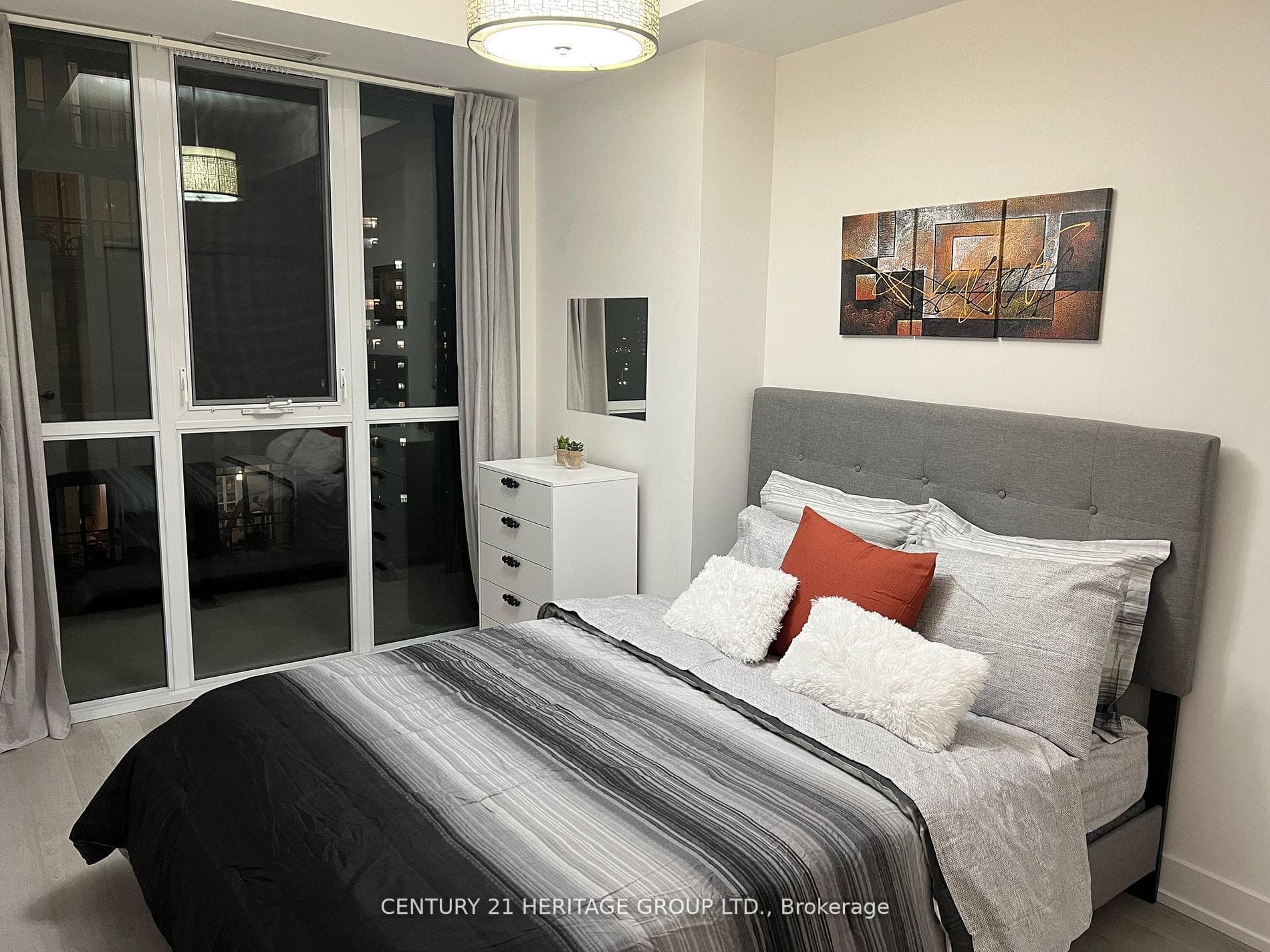 150 Fairview Mall Drive Unit 904 photo 13