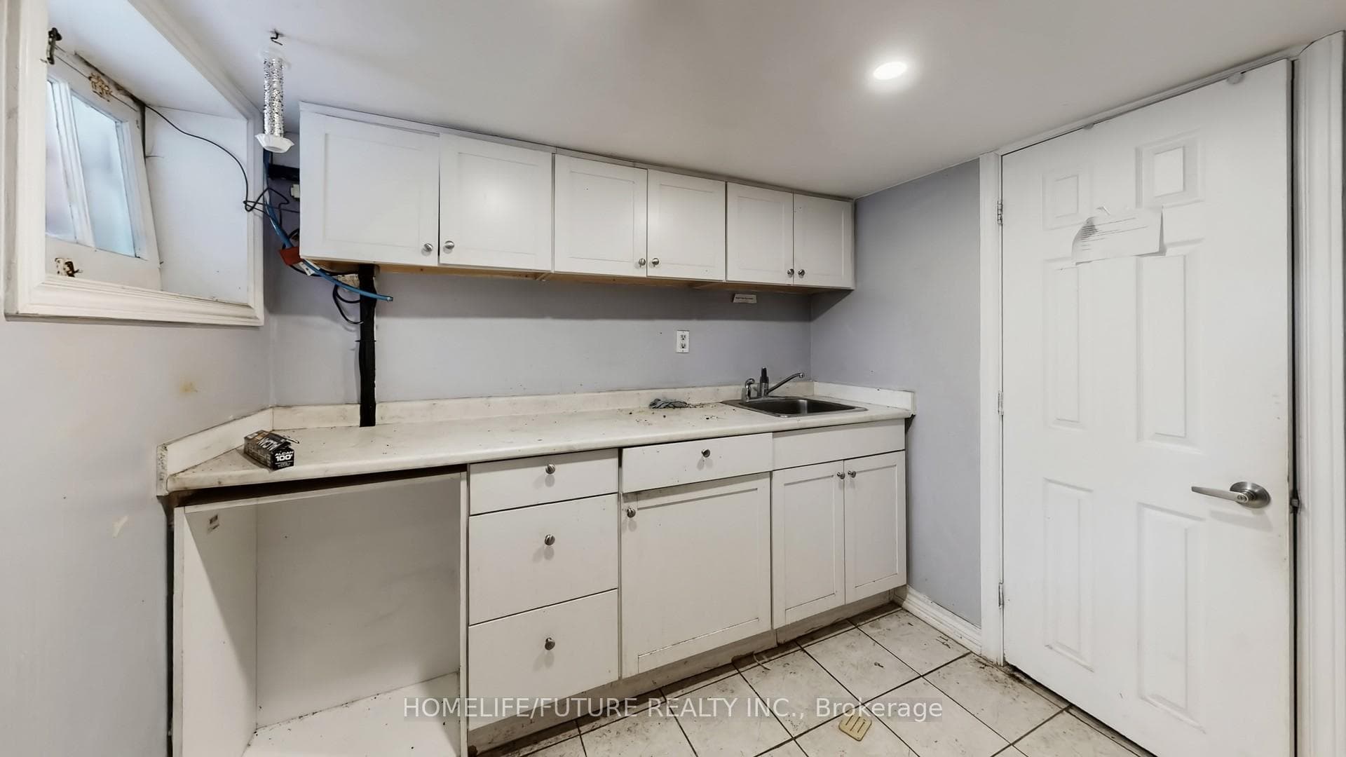 471 Vaughan Road photo 25