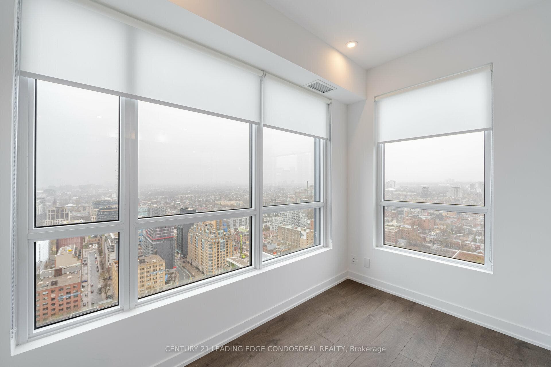 108 Peter Street Unit 3513 photo 10