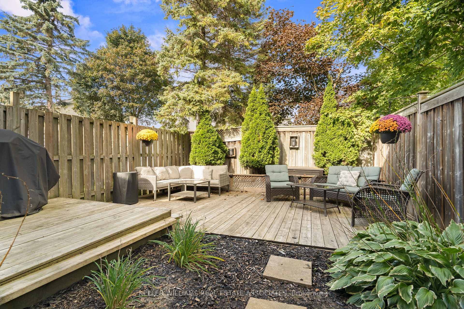 152 Richfield Square photo 27