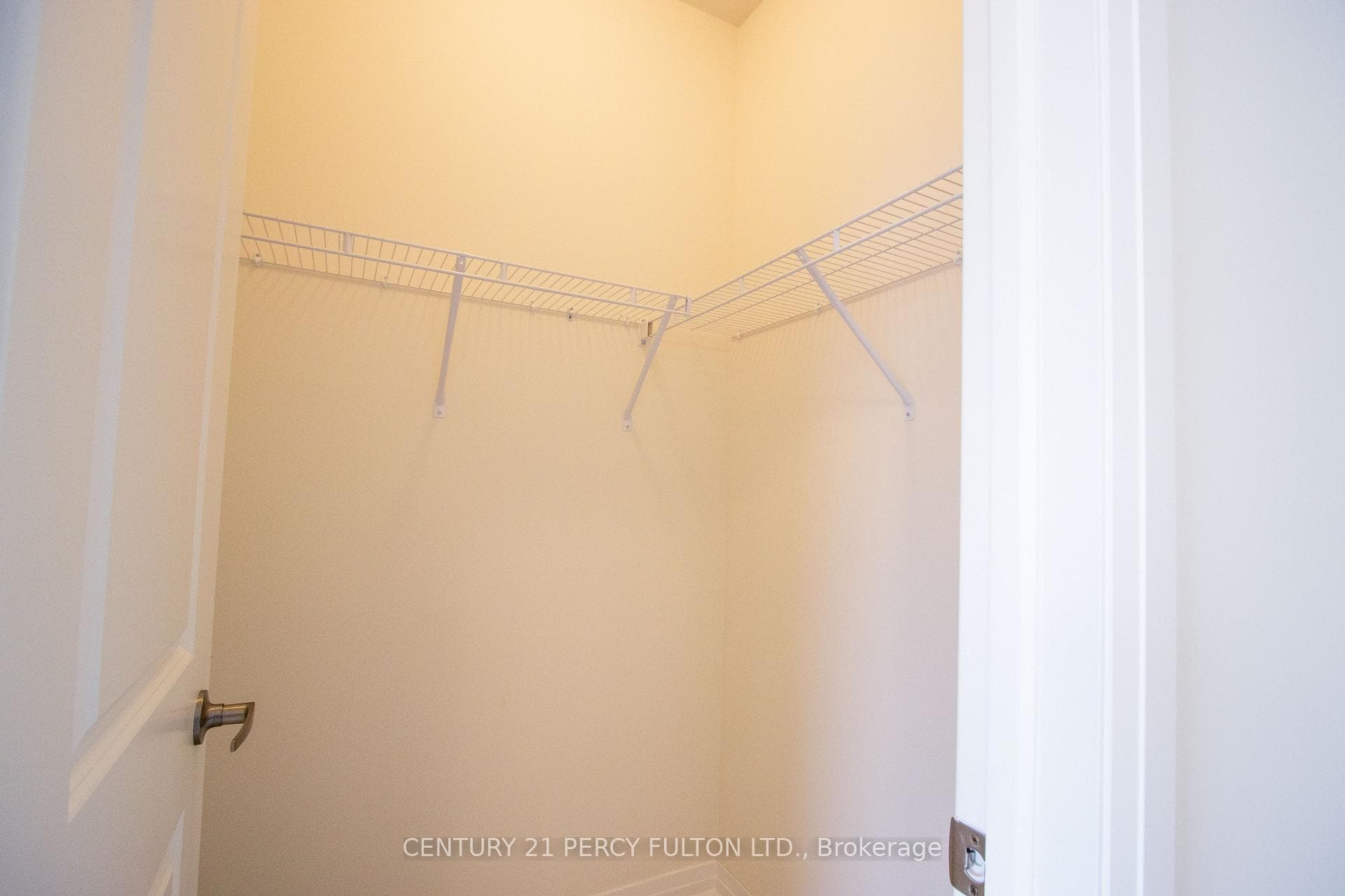 1055 Cameo Street photo 8