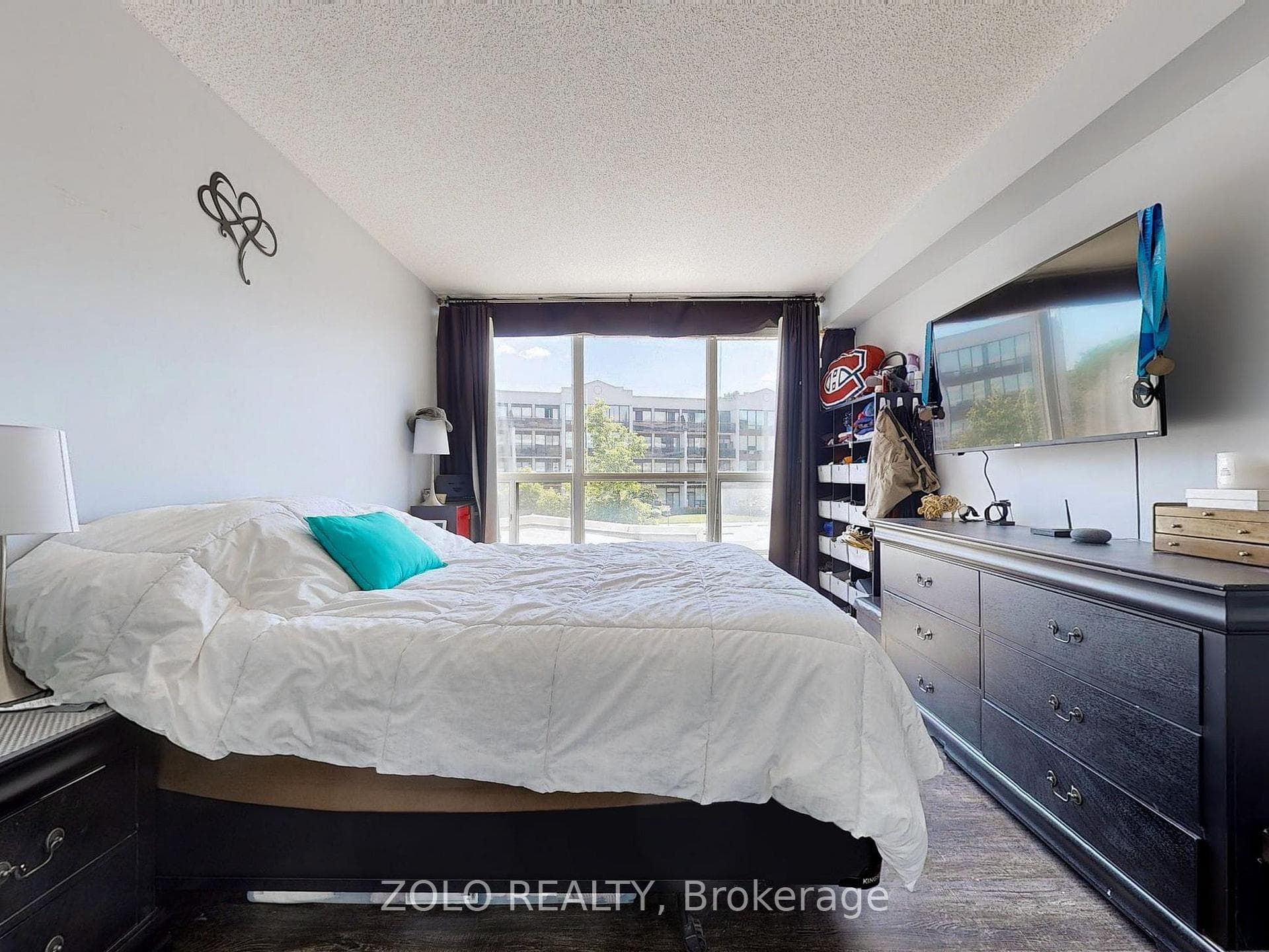 107 Bagot Street Unit 210 photo 23