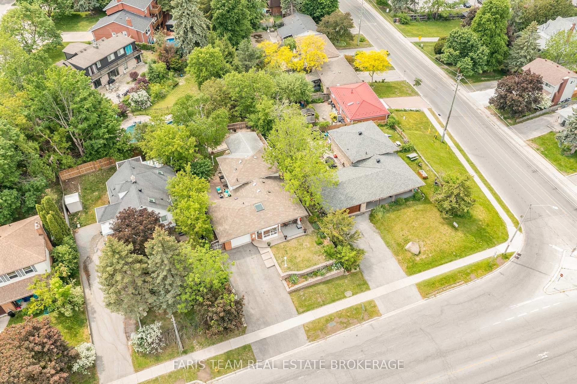 82 Bayview Drive photo 43