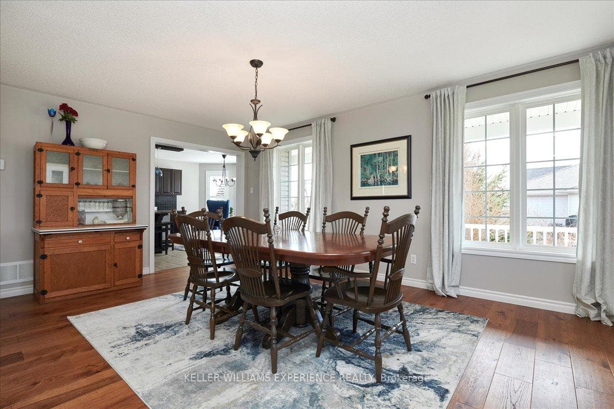 52 O'Neill Circle photo 6