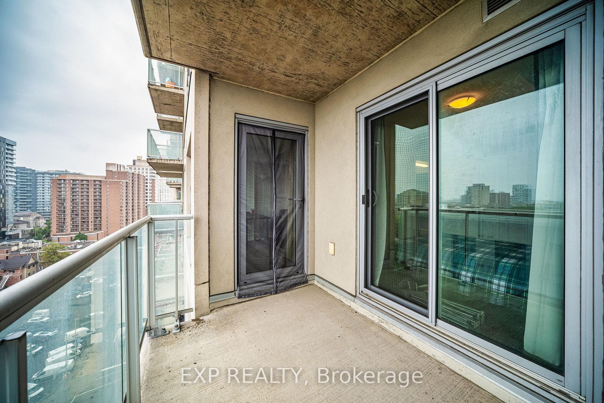 195 Besserer Street Unit 1405 photo 16